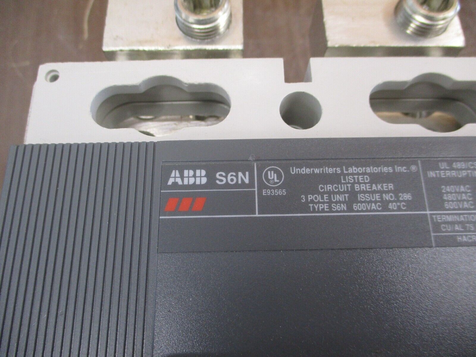 ABB SACE S6 Circuit Breaker S6N PR211 600A 600V *No Terminal Covers* Used