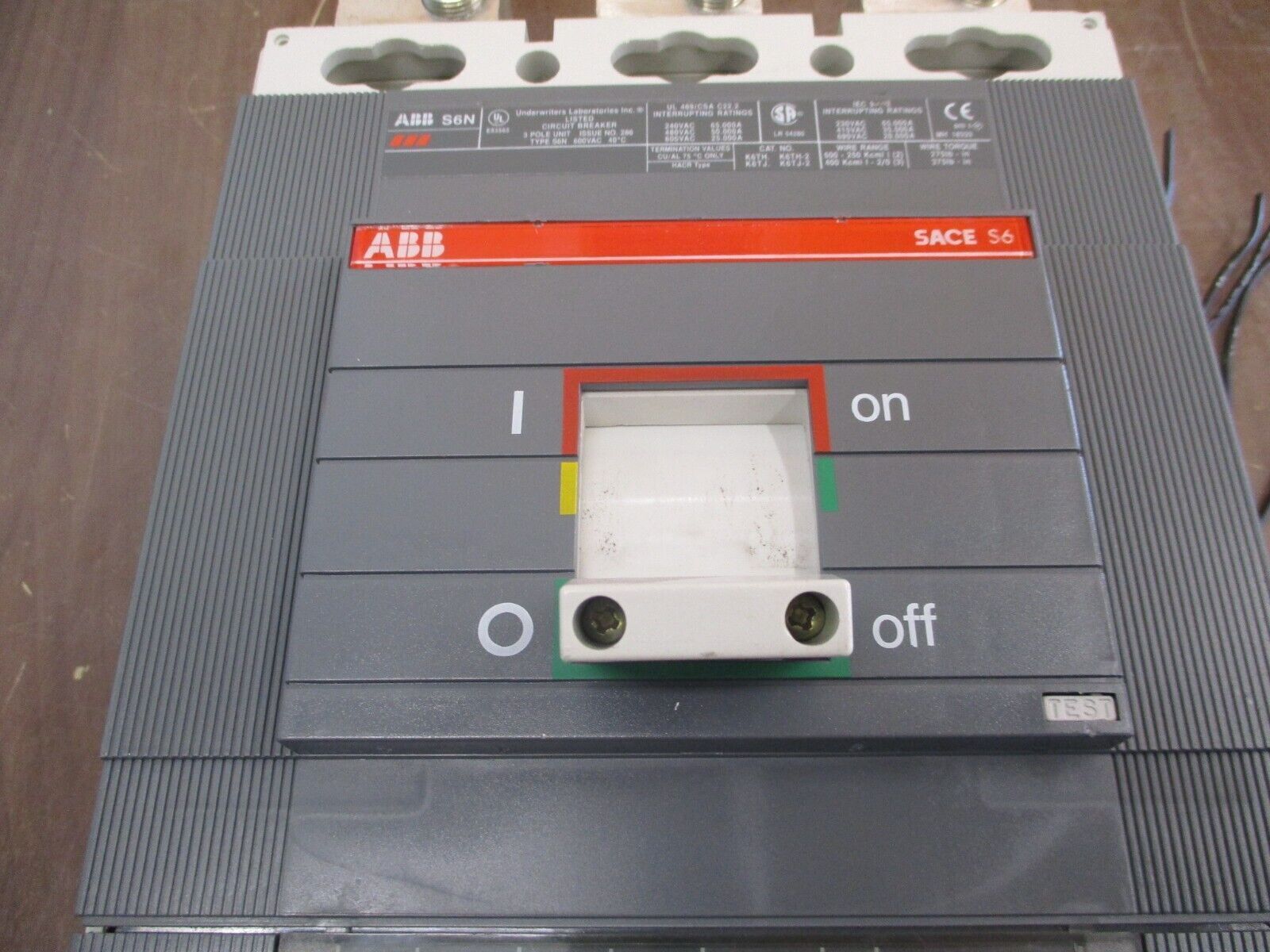 ABB SACE S6 Circuit Breaker S6N PR211 600A 600V *No Terminal Covers* Used