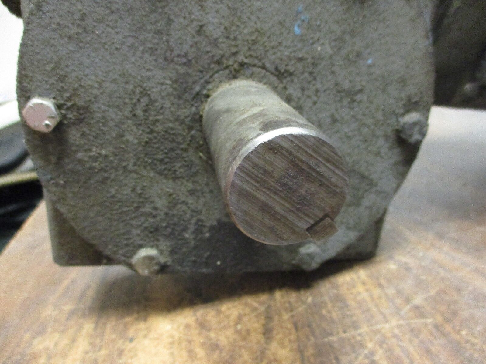 Leeson C145T11FK2D Motor w/ Gear 120428.00 1HP 1200RPM FR:G145TC ENCL:TEFC Used