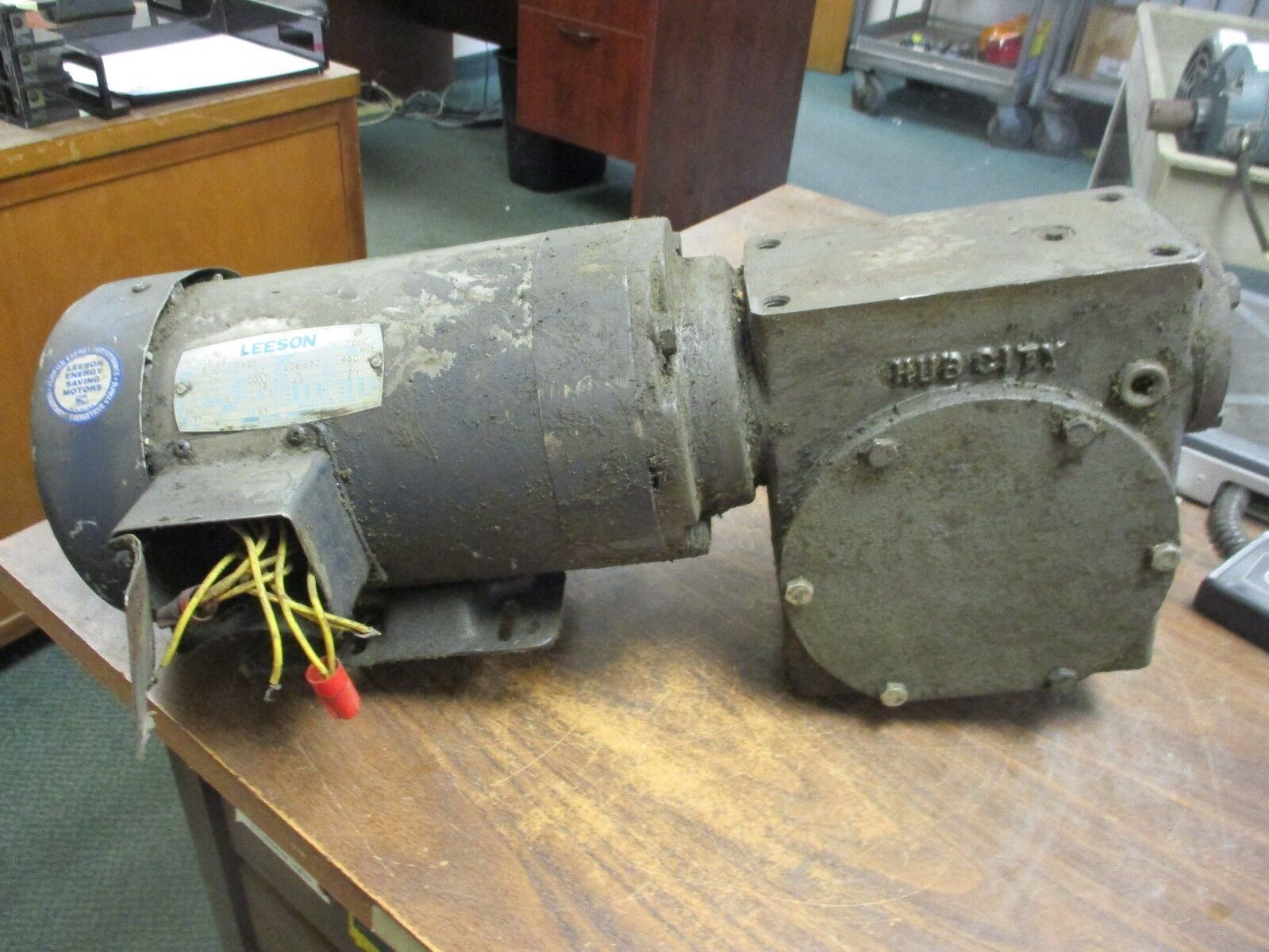 Leeson C145T11FK2D Motor w/ Gear 120428.00 1HP 1200RPM FR:G145TC ENCL:TEFC Used