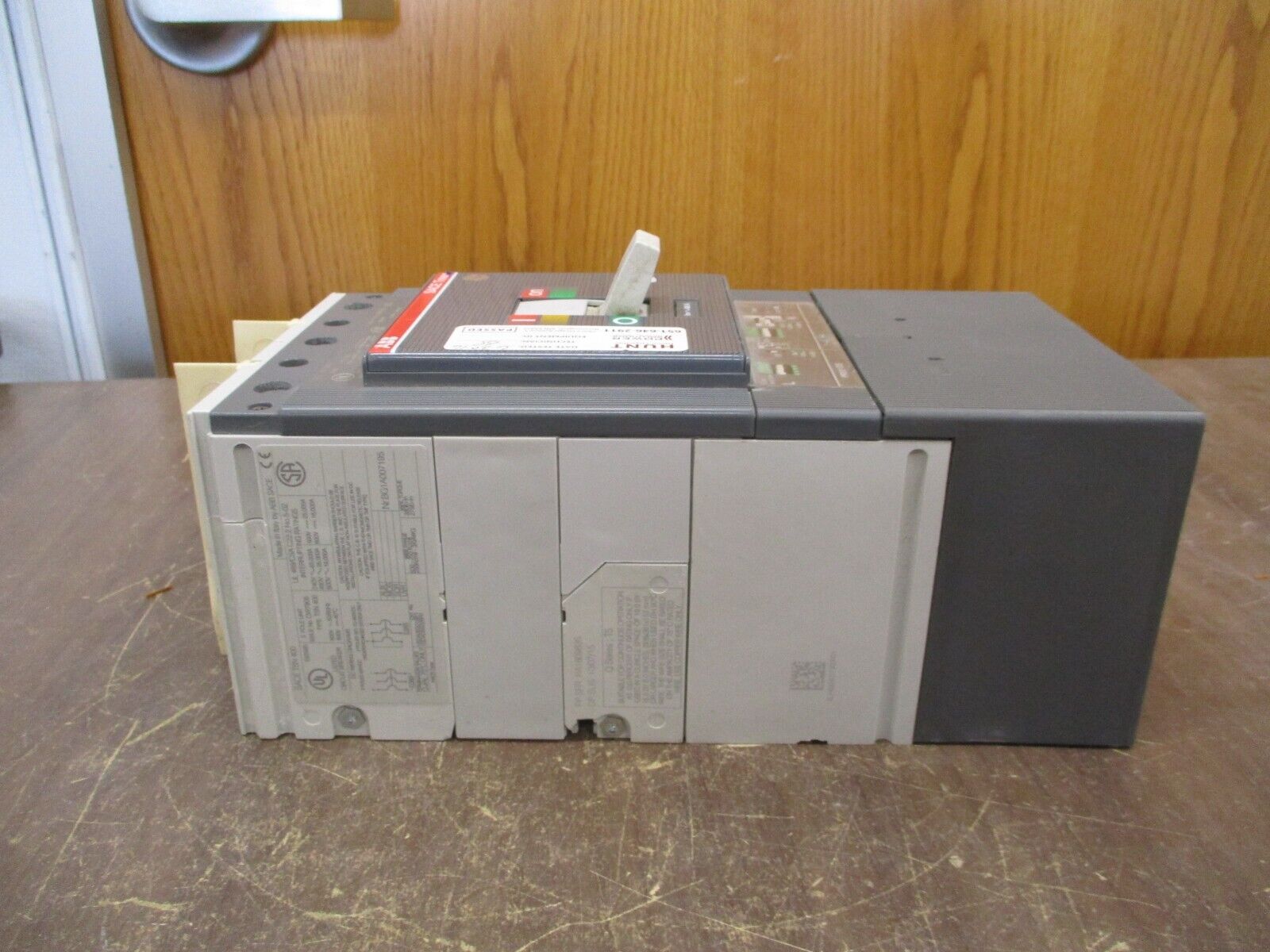 ABB SACE Tmax Circuit Breaker T5N 400 400A 600V 3P w/ PR221DS Trip Used