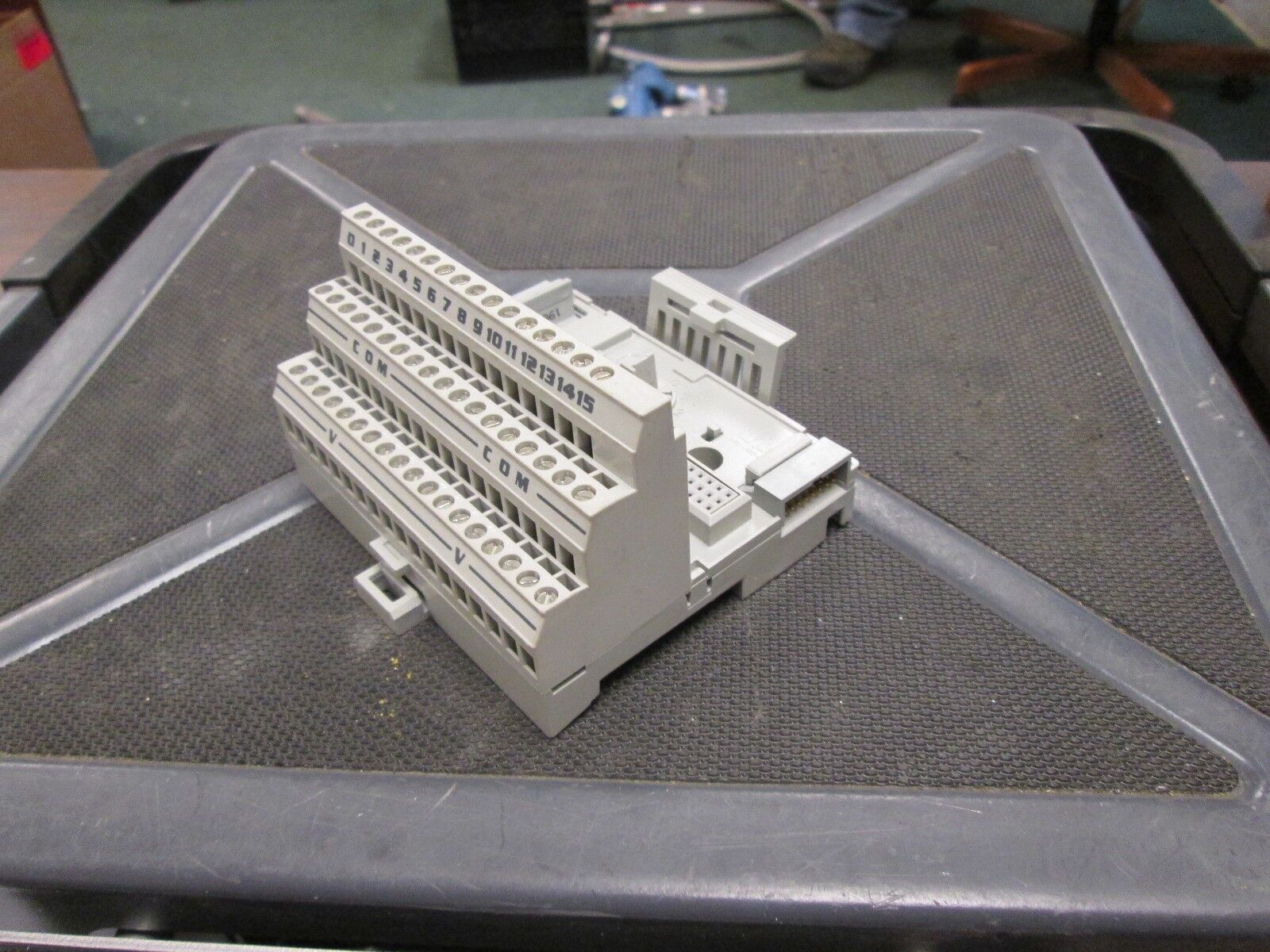 Allen-Bradley Flexbus Terminal Block 1794-TB3 Rev B01