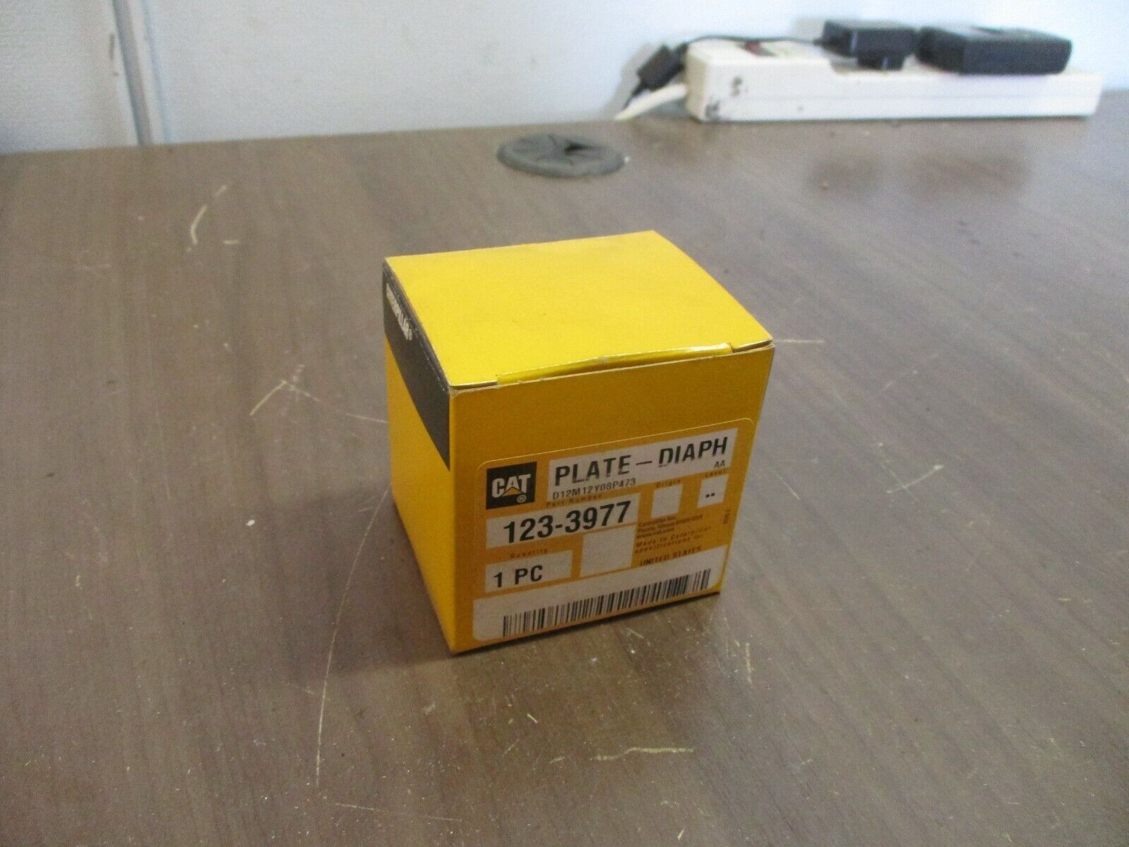 CAT Diaphragm Plate 123-3977 New Surplus