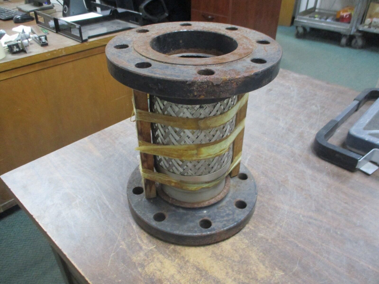 Misc. Brand Flanged Braided Flexible Connector Diameter: 4.5" Length: 11" Used
