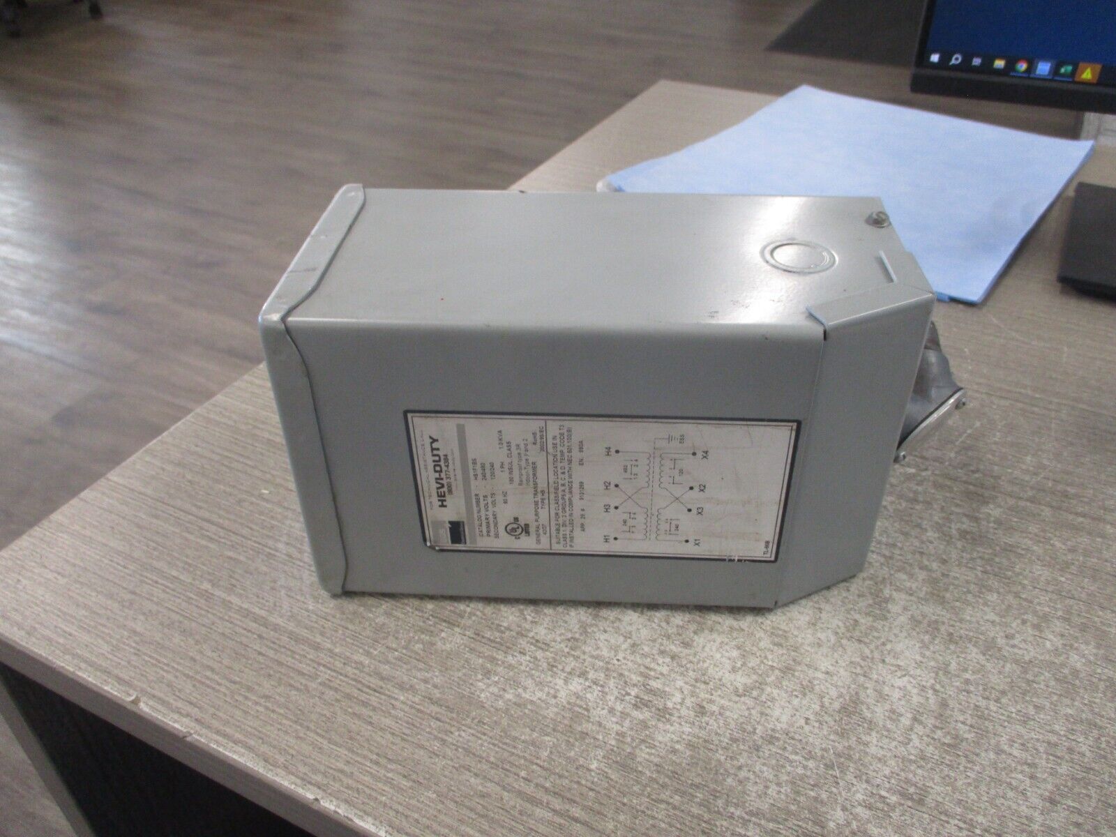 Hevi-Duty Transformer HS1F1BS 1.0kVA Pri: 240/480V Sec: 120/240 60Hz 3Ph