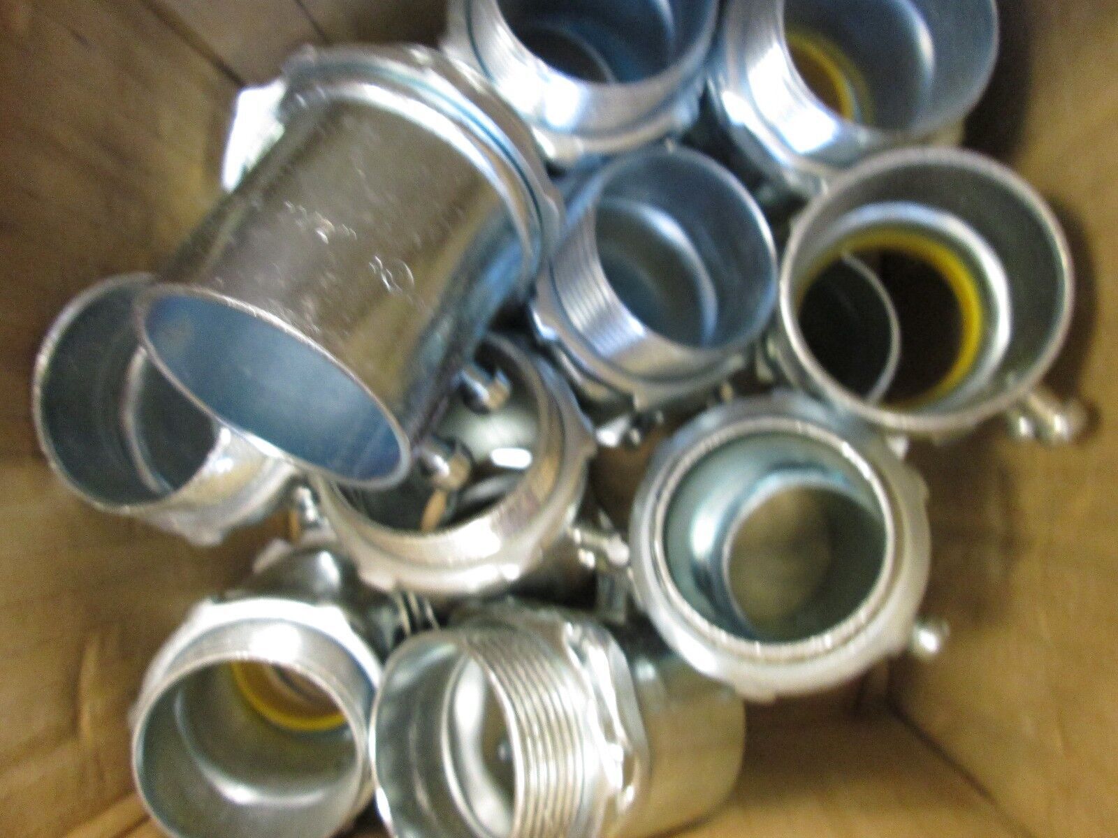 Misc. Brands 1 1/2" Set Screw Connectors *Lot of 20*