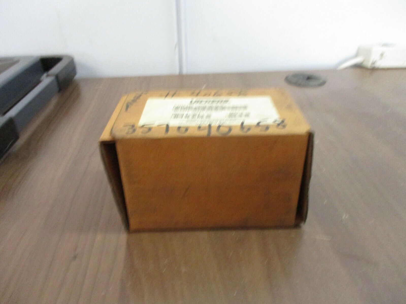 Vickers Filter Element V6021B1C03 New Surplus