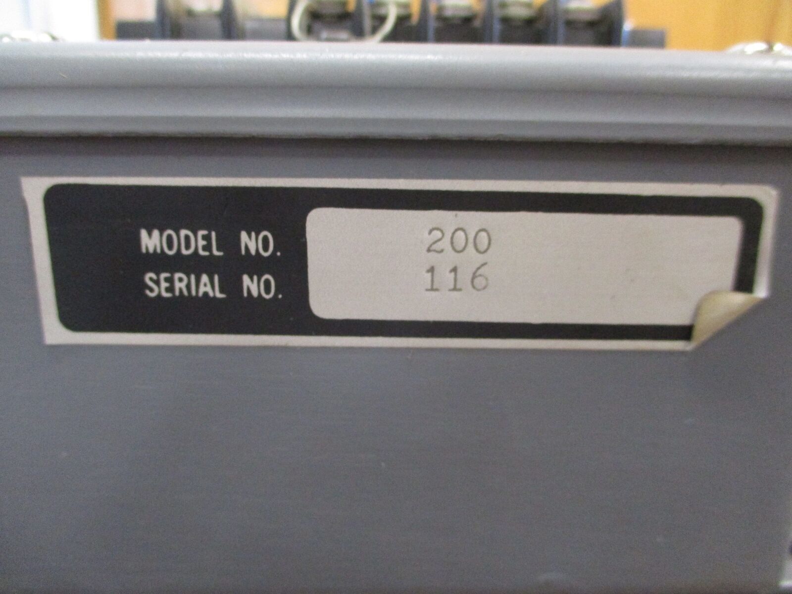 Russelectric Battery Monitor 200/202 *Missing (2) Terminal Screws* Used