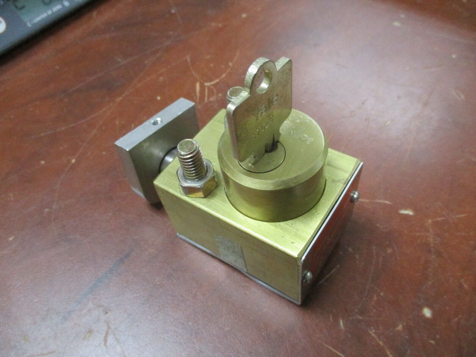 Kirk Interlock CK42684 (1) Key Used