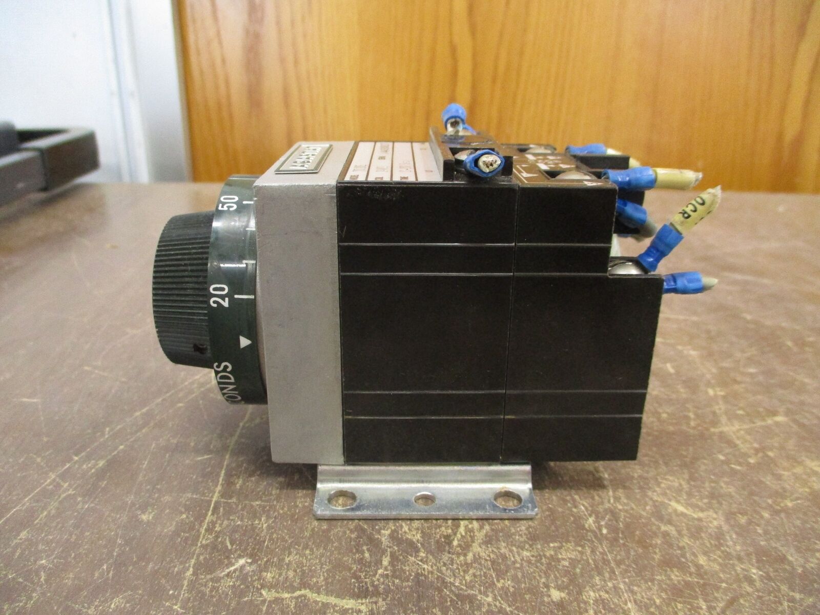 Agastat Timer 70120E 24VDC Coil Time: 20-200 Sec Used