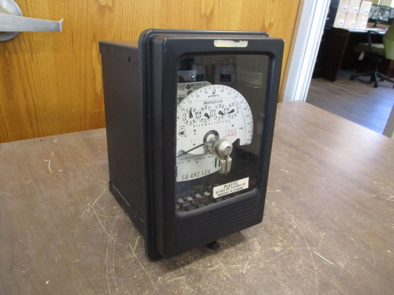 Westinghouse Type D4B-8FM Kilowatthour Meter BS-88508-10 120V 60Hz Used