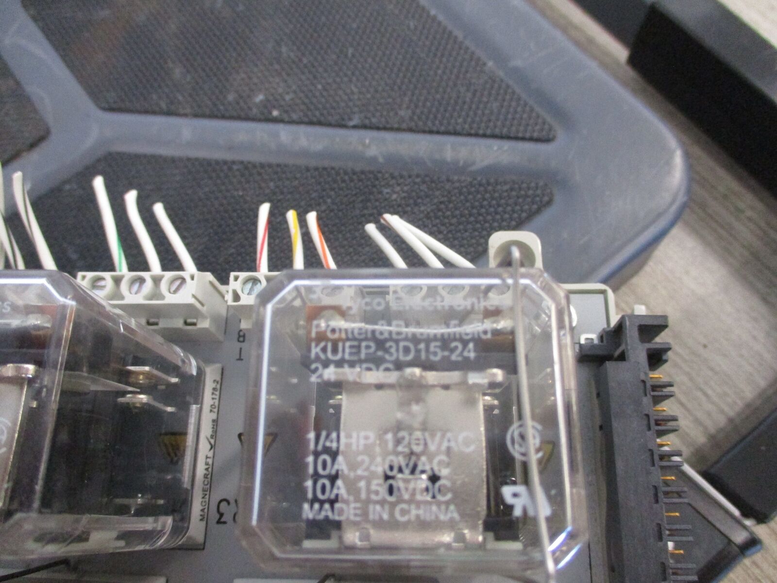 Emerson Ovation Relay Assembly Rev. 09 Used