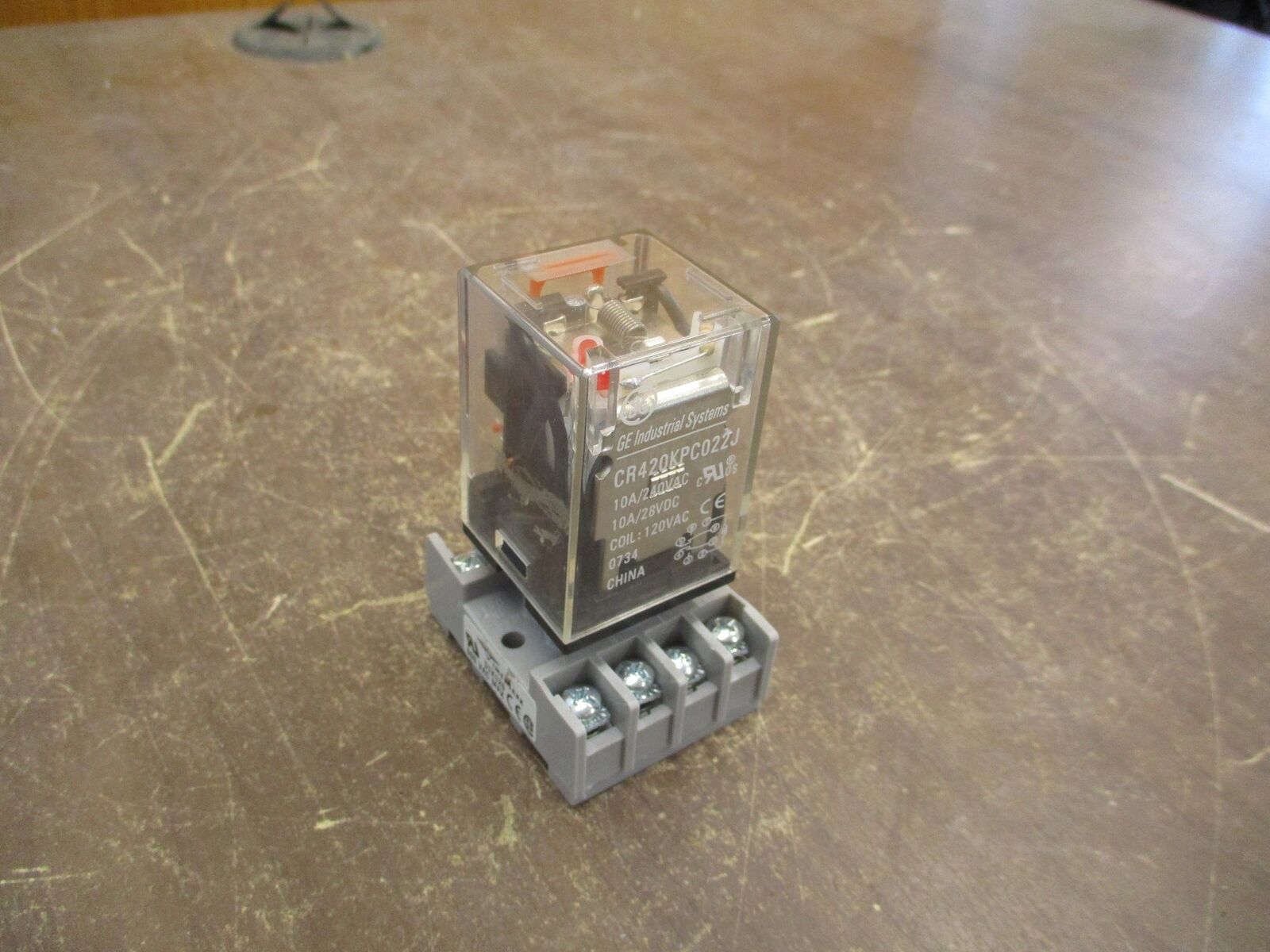 GE Relay CR420KPC022J 120V Coil w/ Base Used