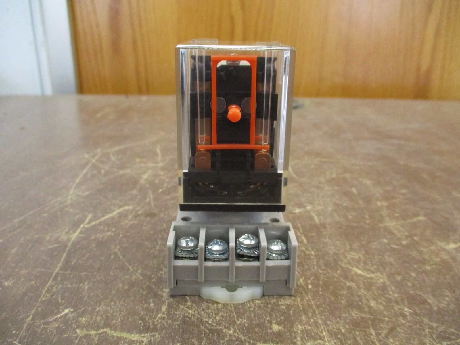 GE Relay CR420KPC022J 120V Coil w/ Base Used