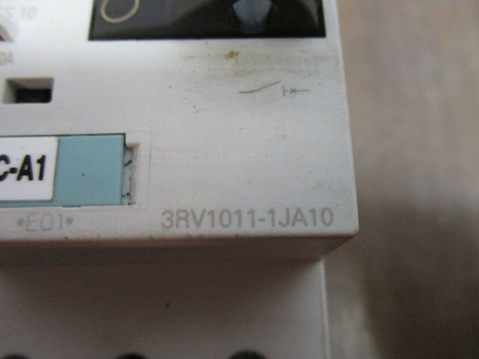 Siemens Sirius Starter 3RT1016-1AB02/3RV1011-1JA10 24V Coil Trip: 7-10A 600V