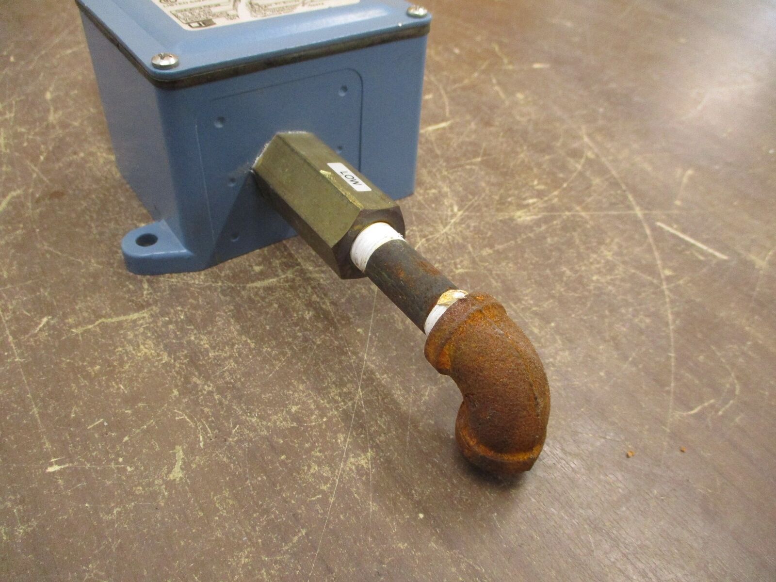 United Electric Controls Pressure Switch J21K-254 Range: 0-90 PSID Used