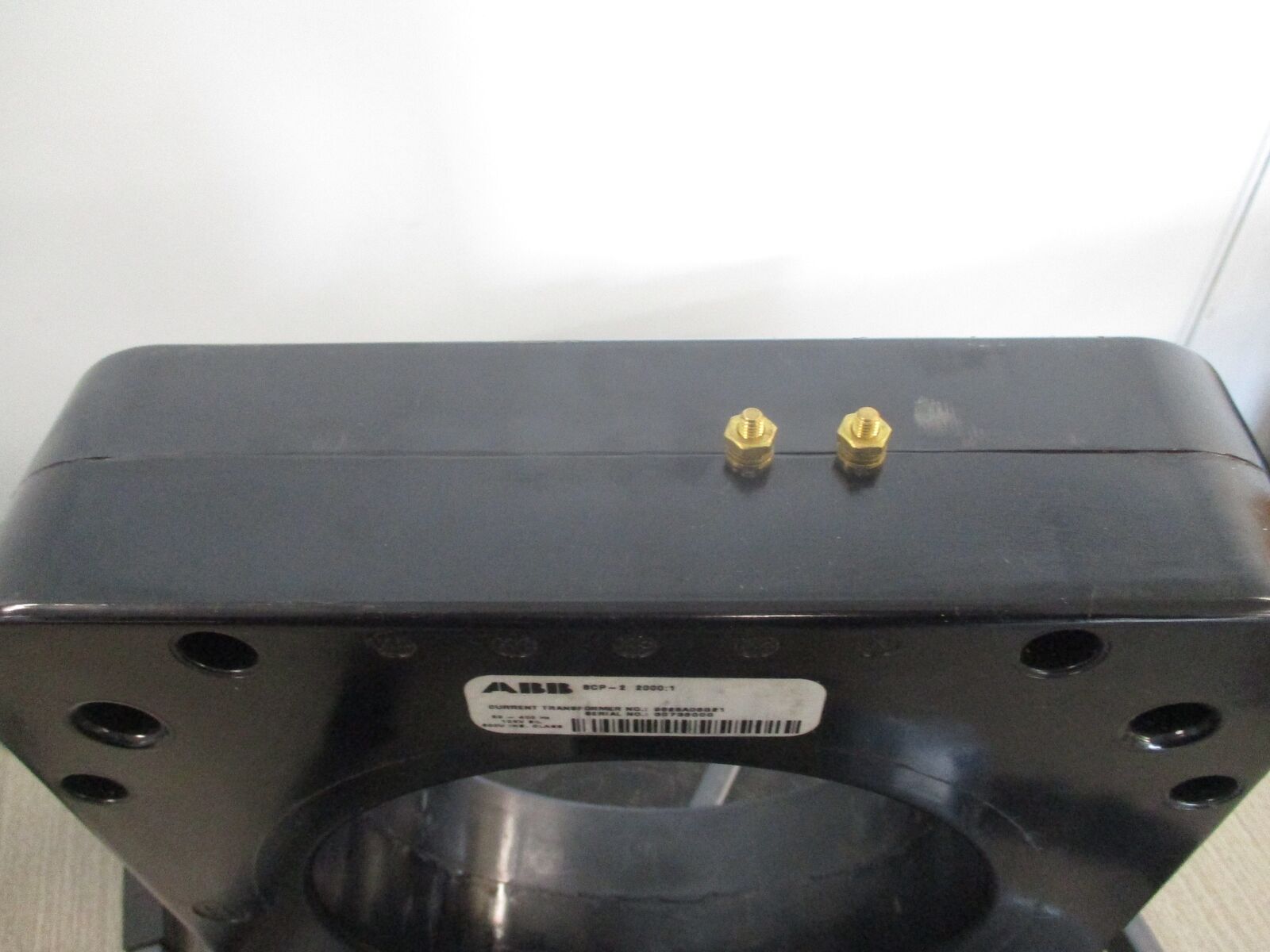 ABB SCP-2 Current Transformer 9628A06G21 Ratio 2000:1A 600V 50-400Hz 10kV BIL Us