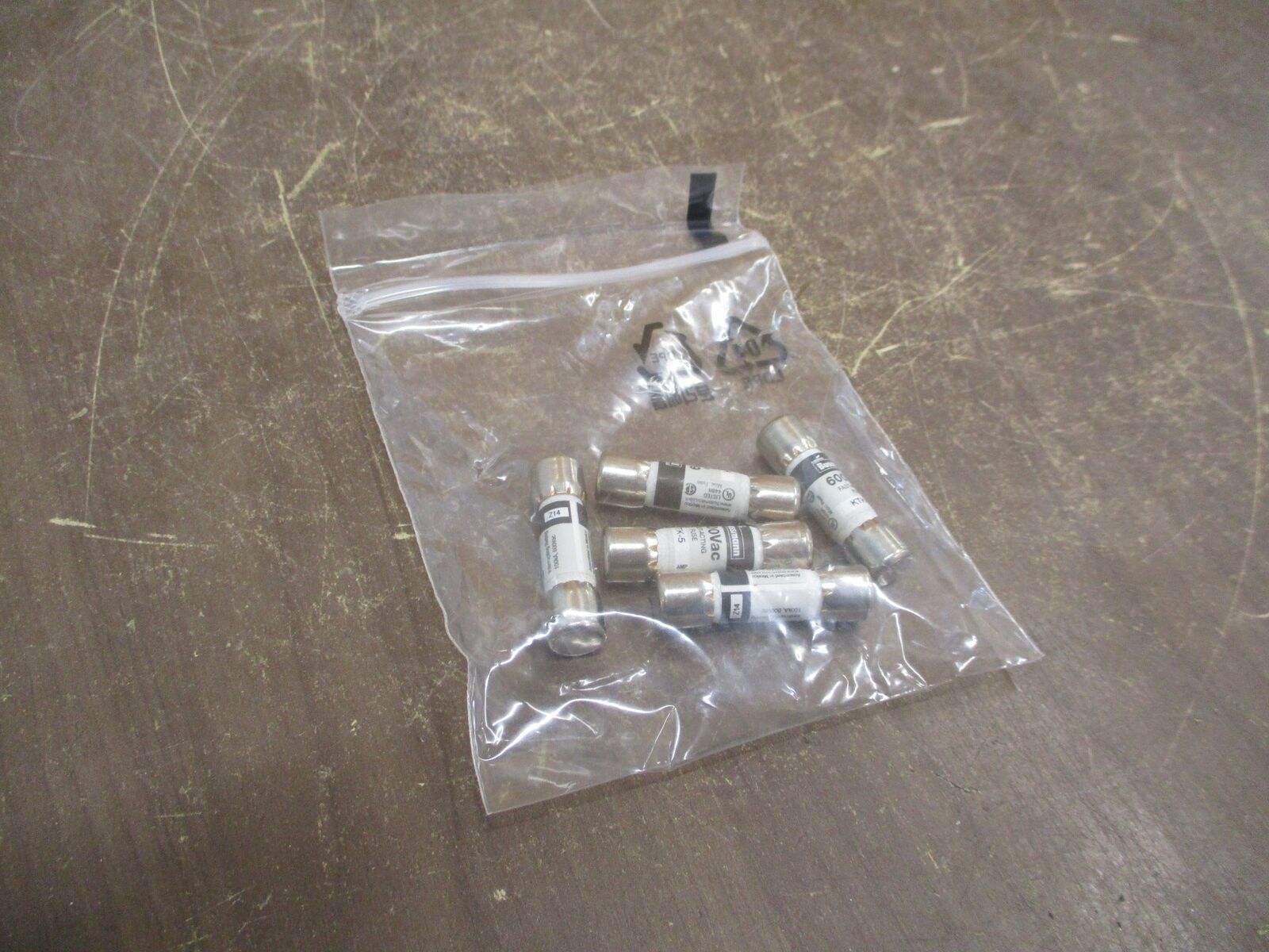 Cooper Bussmann Fuse KTK-5 5A 600V *Lot of 5* *No Box* New Surplus