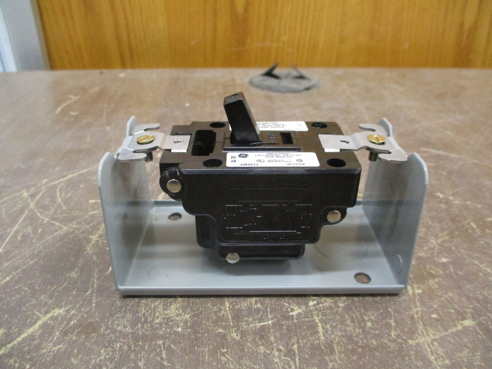 GE Manual Starter CR101Y1 115/230V 25-60Hz 1P New Surplus