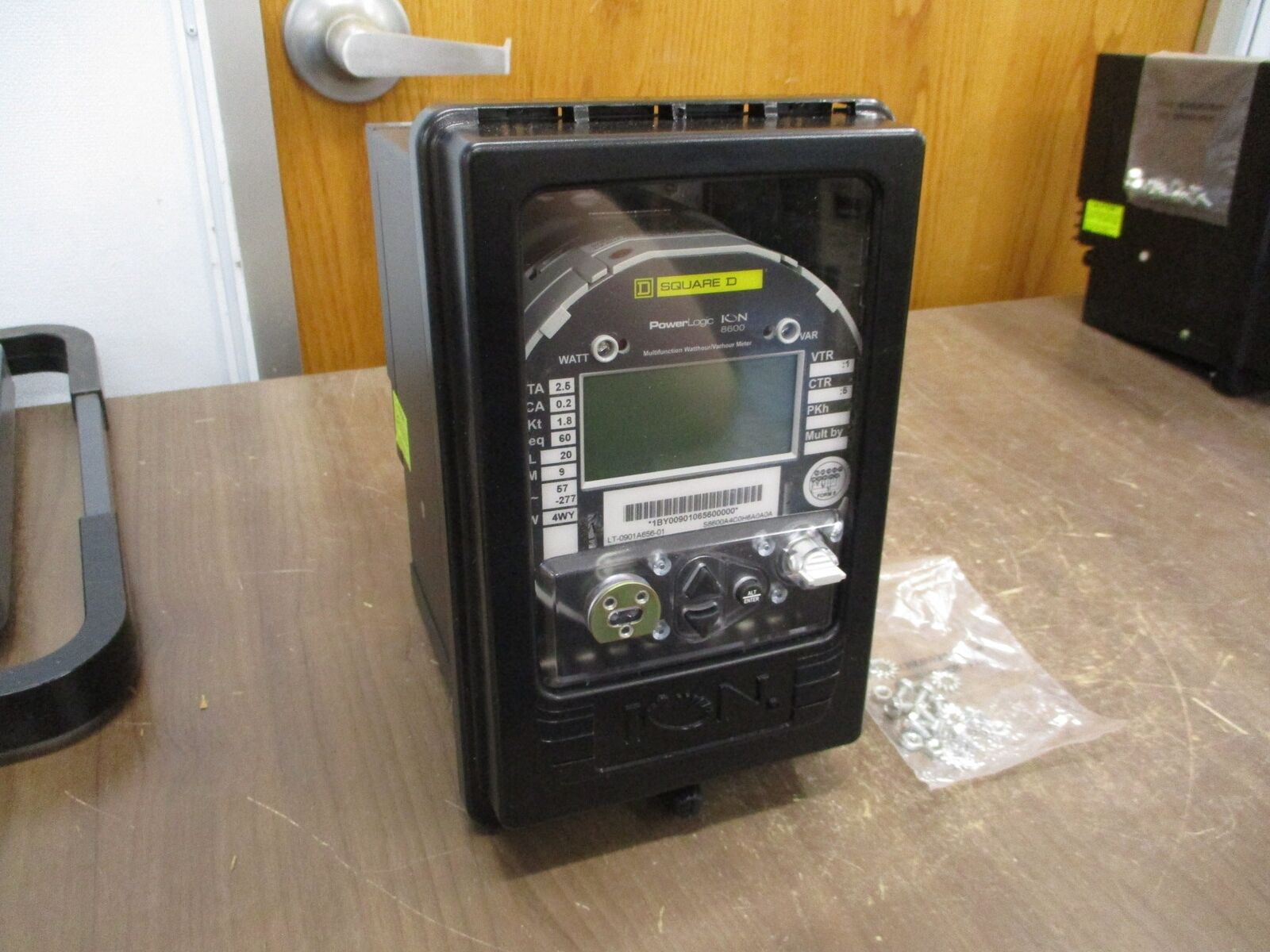 Square D PowerLogic ION 8600 Power Meter S8600A4C0H6A0A0A Used