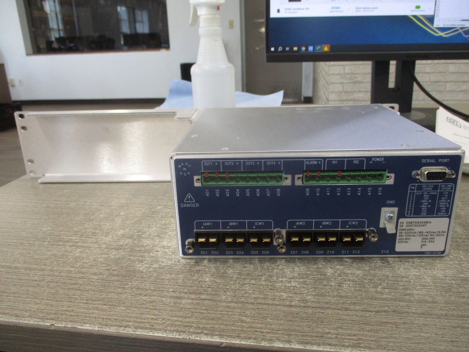 SEL SEL-587 Current Differential Relay/Overcurrent Relay 05870W3X5B14 New Surplu