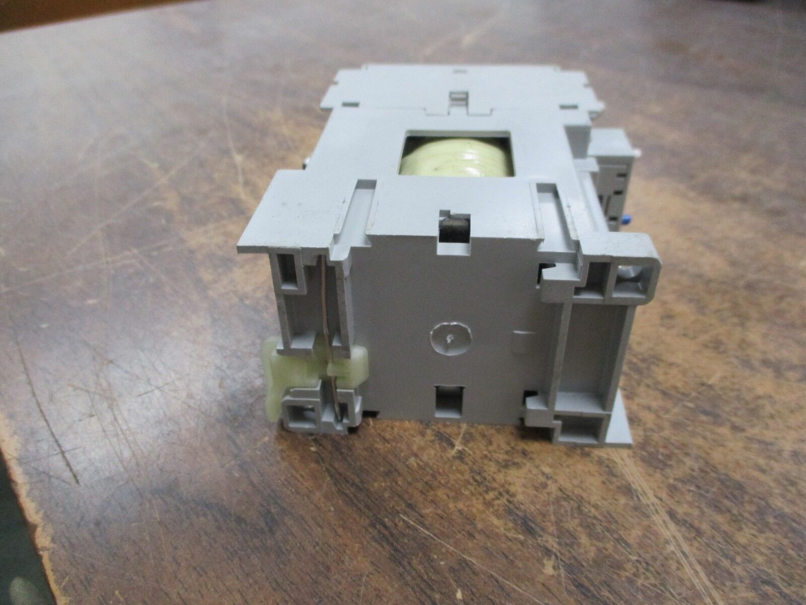 Allen-Bradley Contactor 700-CFM400Z*A 24VDC Coil 30A 600V Used