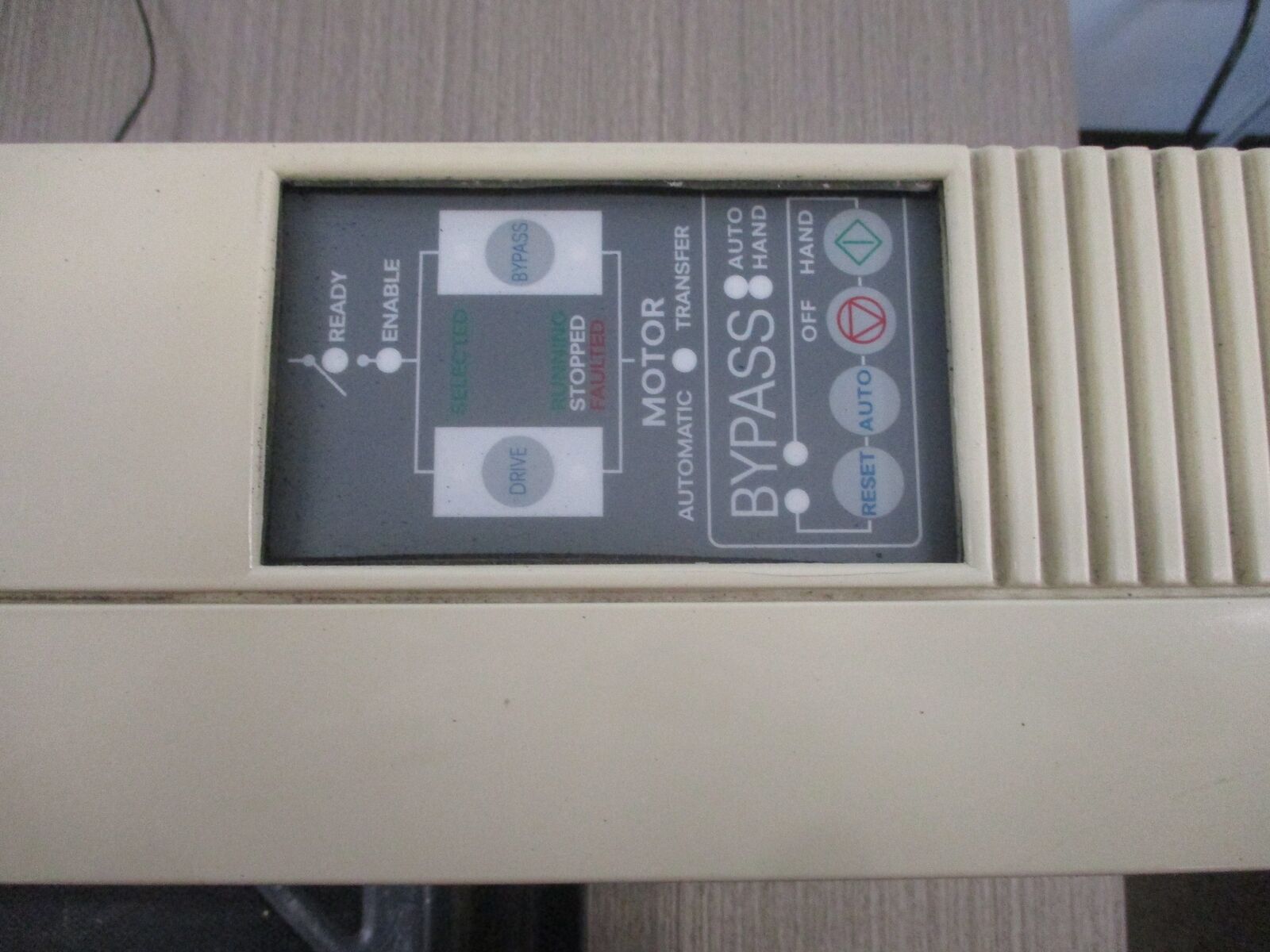 ABB ACH401 AC Drive W/Bypass ACH401601135+B0BE000 15HP 9Ph Input:3PH 380-480V 21