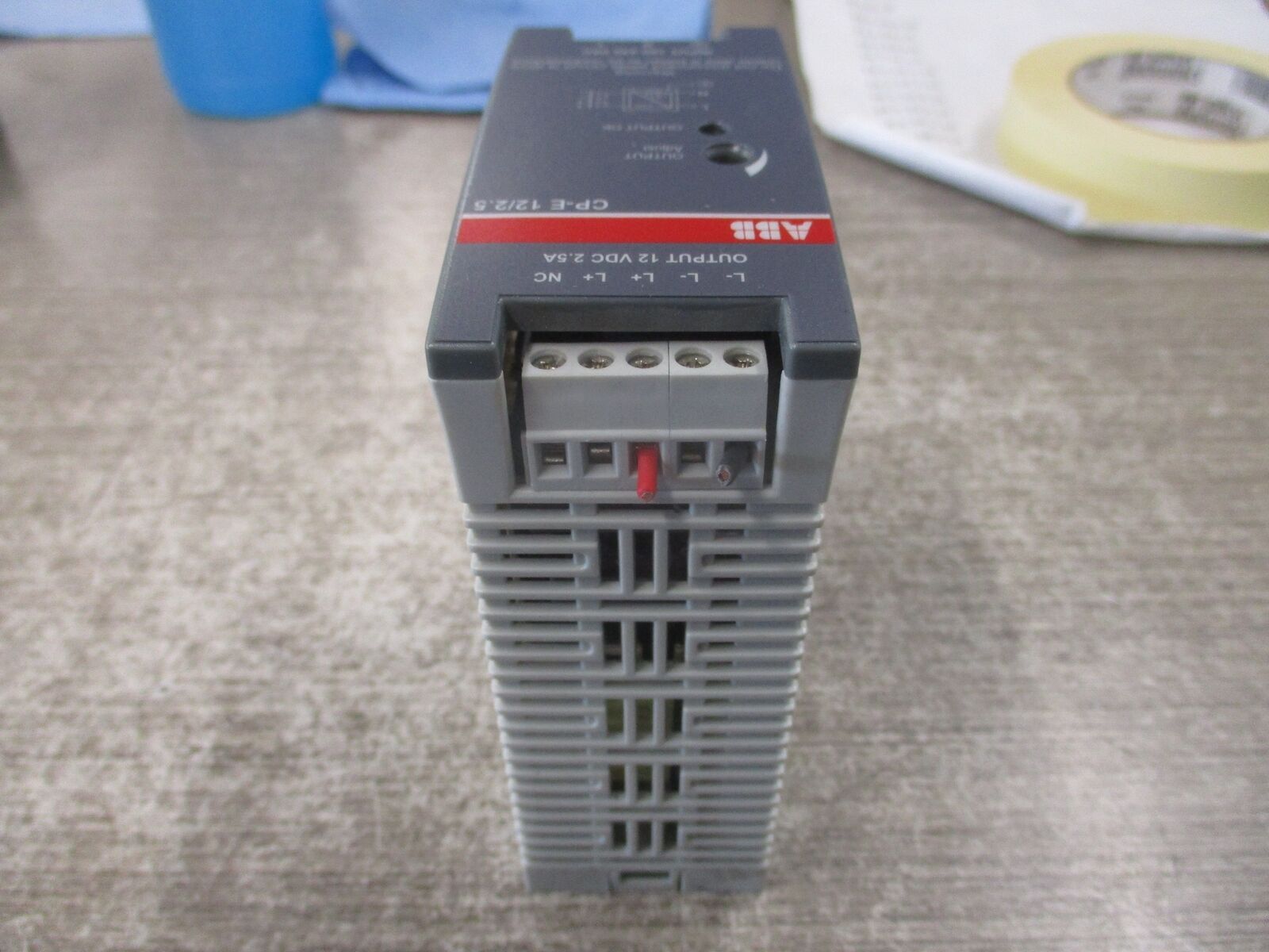 ABB Switch Mode Power Supply CP-E 12/2.5 30W Input: 100-240VAC / 47-63Hz / 800mA