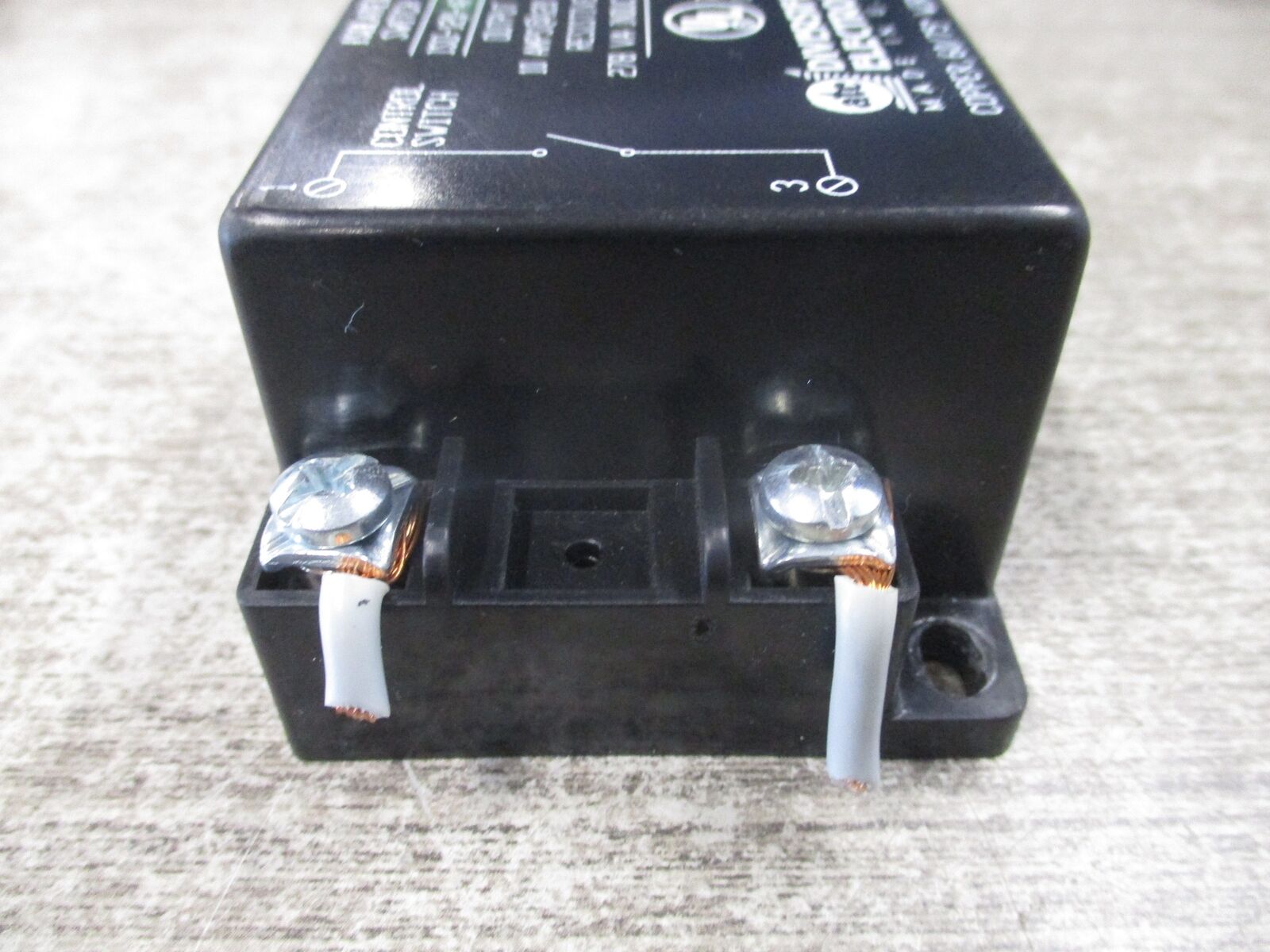 Diversified Electronics Isolated Switch ISO-120-AFN 120VAC 10A Used