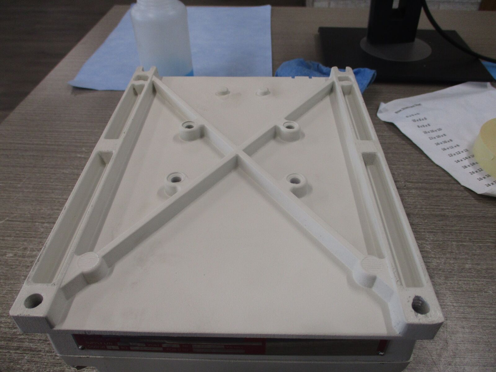 ABB Magnetic Flowmeter Signal Converter M2DCD1 A012 115V 60Hz 23VA Output: 4-20M