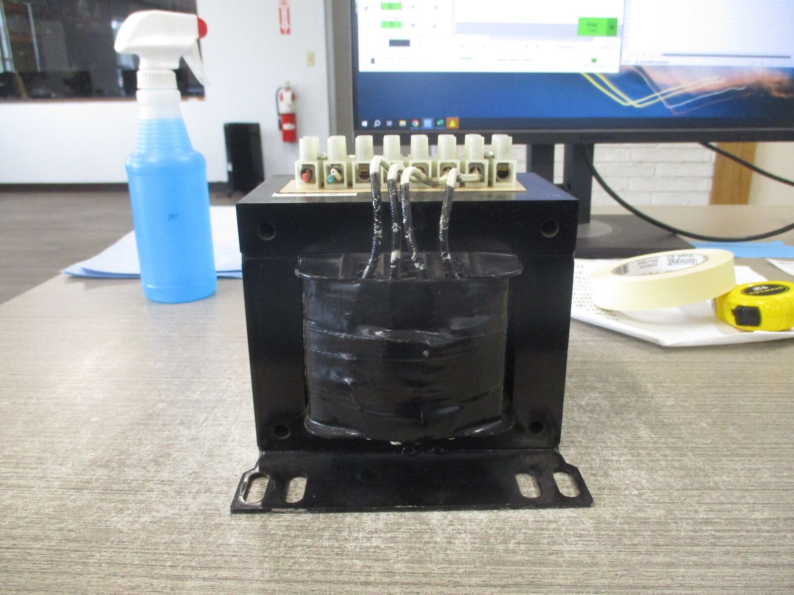 Hammond Control Transformer 172758 2000VA Pri: 208/240/480V Sec: 120V 50/60Hz 1P