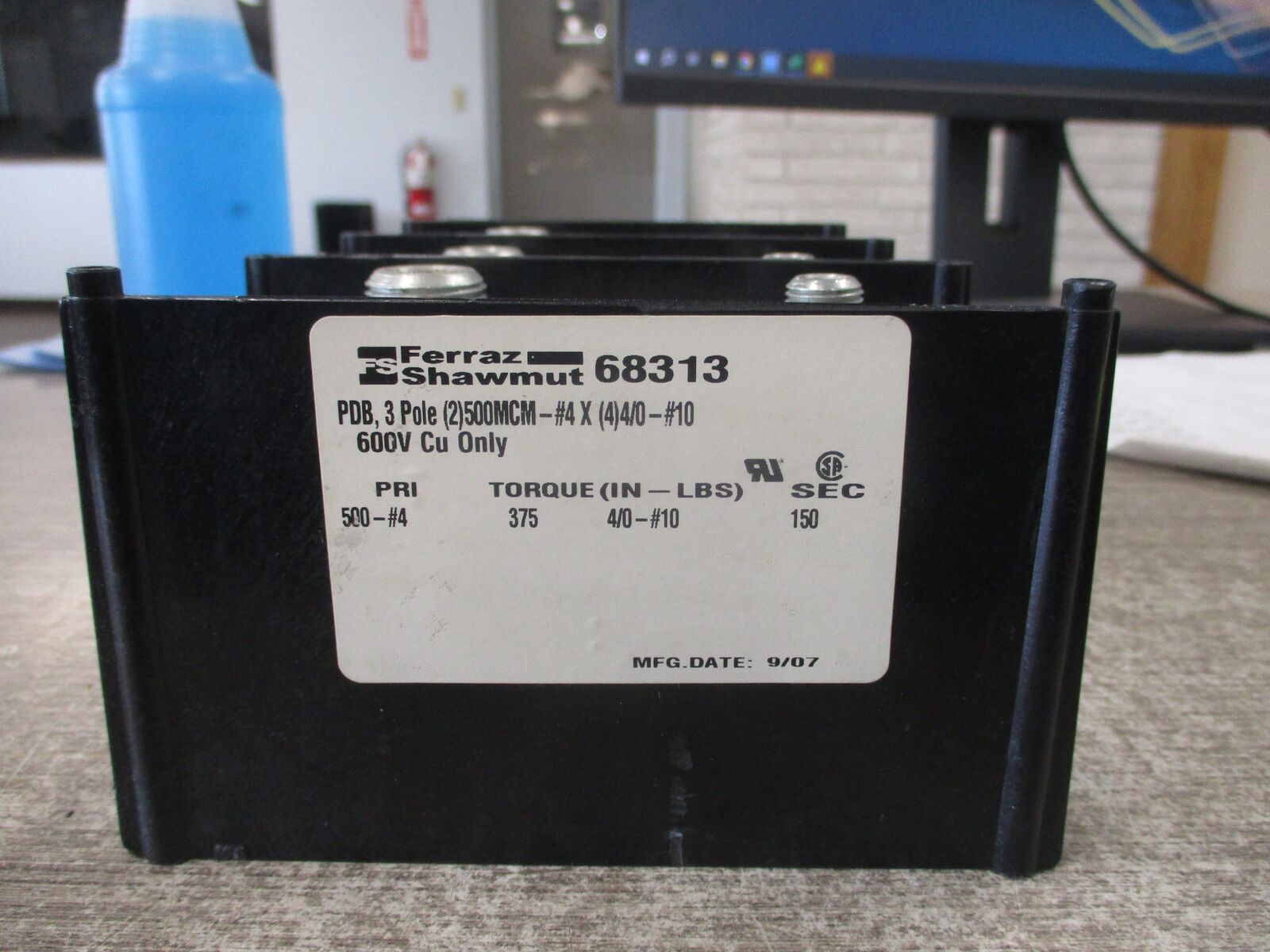 Ferraz Shawmut Power Distribution Block 68313 600V 3P Pri: 500-#4 Sec: 150 Used
