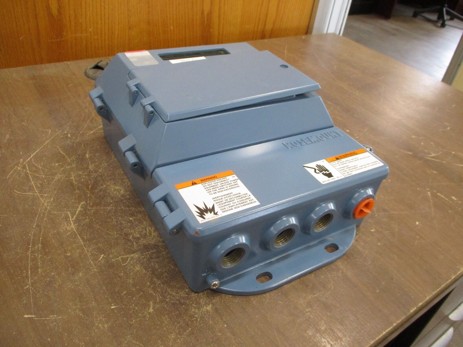 Rosemount Flow Transmitter 8750WA12ESR1A1FPSB100CA1N HM4AXD1US Used