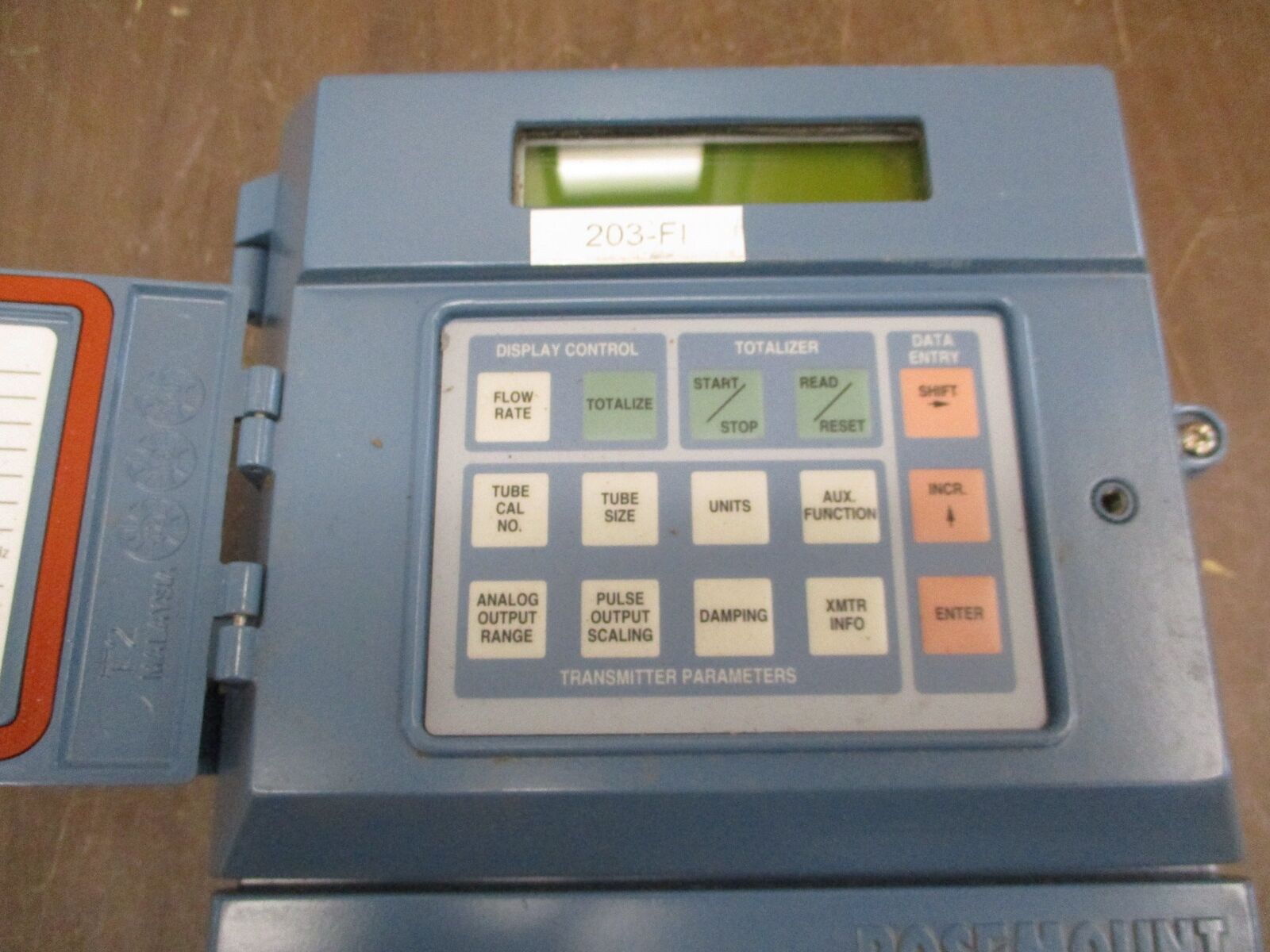 Rosemount Flow Transmitter 8750WA12ESR1A1FPSB140CA1N HM4AXD1 Used