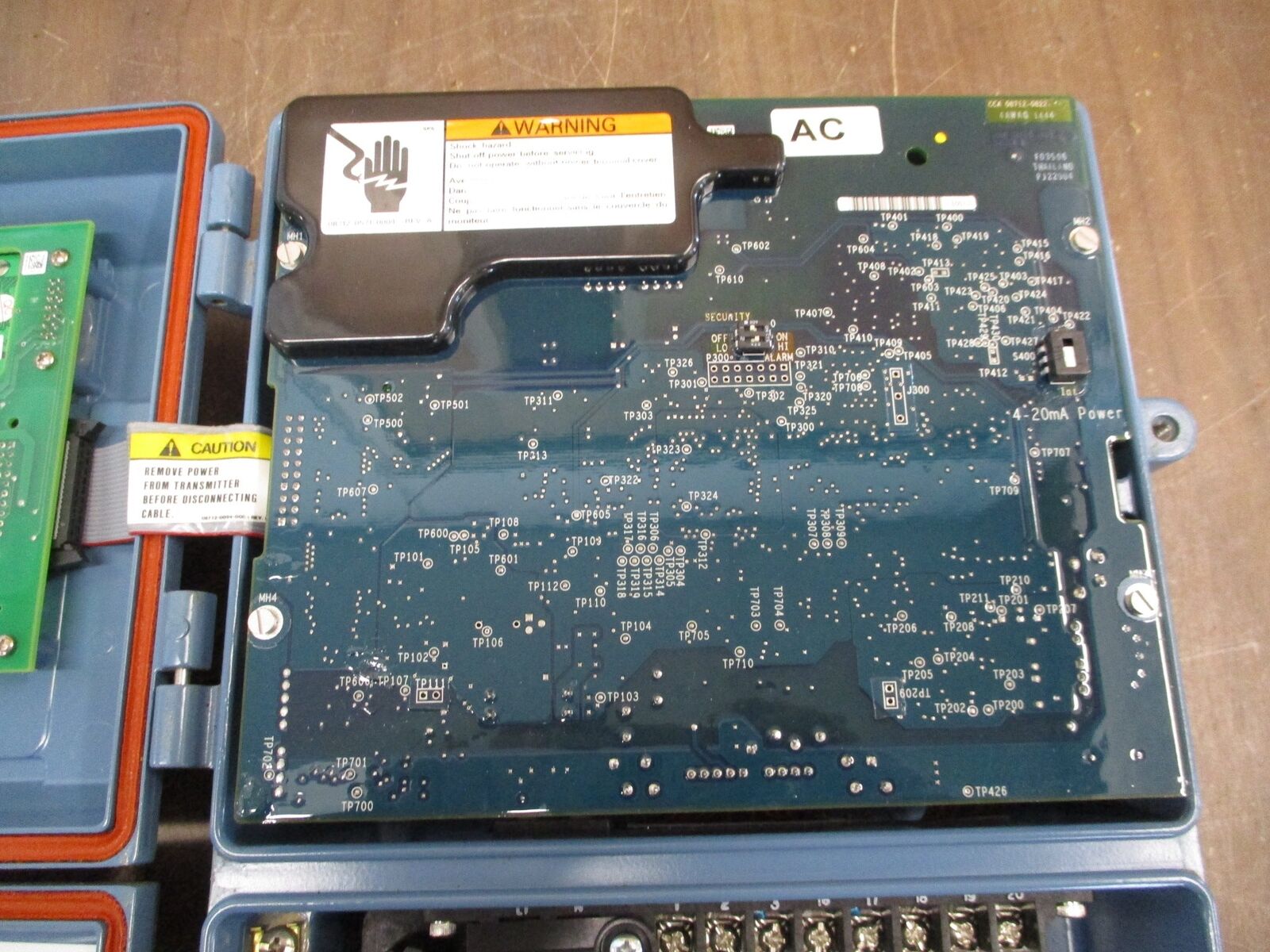 Rosemount Flow Transmitter 8750WA12ESR1A1FPSB140CA1N HM4AXD1 Used