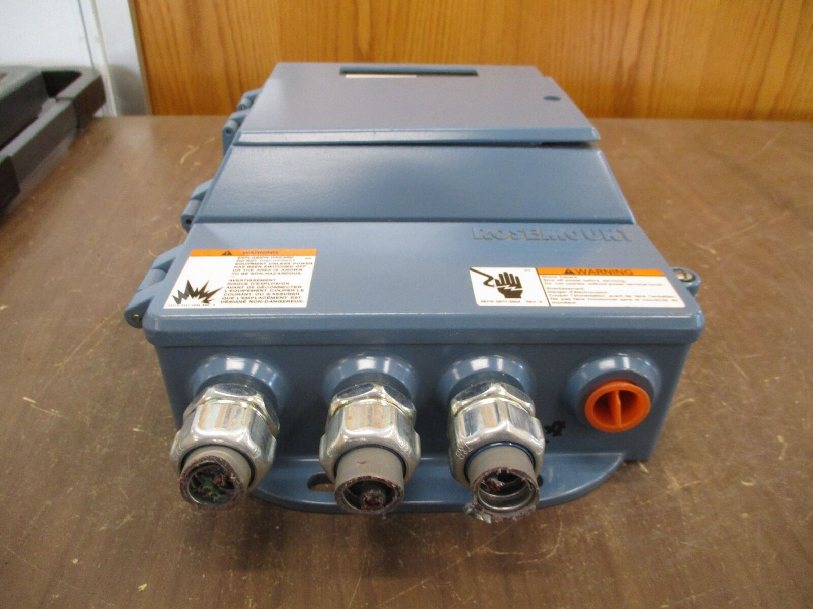 Rosemount Flow Transmitter 8750WA12ESR1A1FPSB140CA1N HM4AXD1 Used