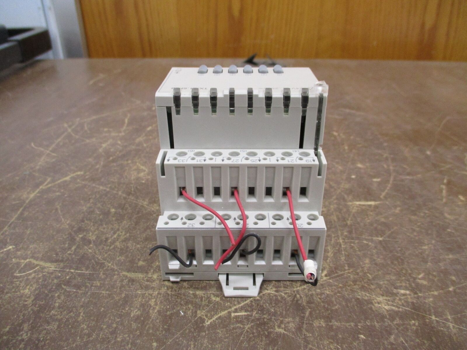 Siemens I/O Relay Module TXM1.6R-M *No Cover* Used