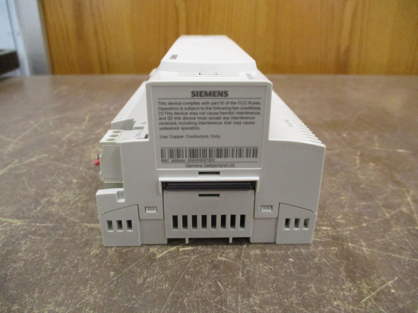 Siemens Programmable Controller PXC100-PE96.A F/W: V2.8.2 24VAC 1A 50/60Hz 24VA