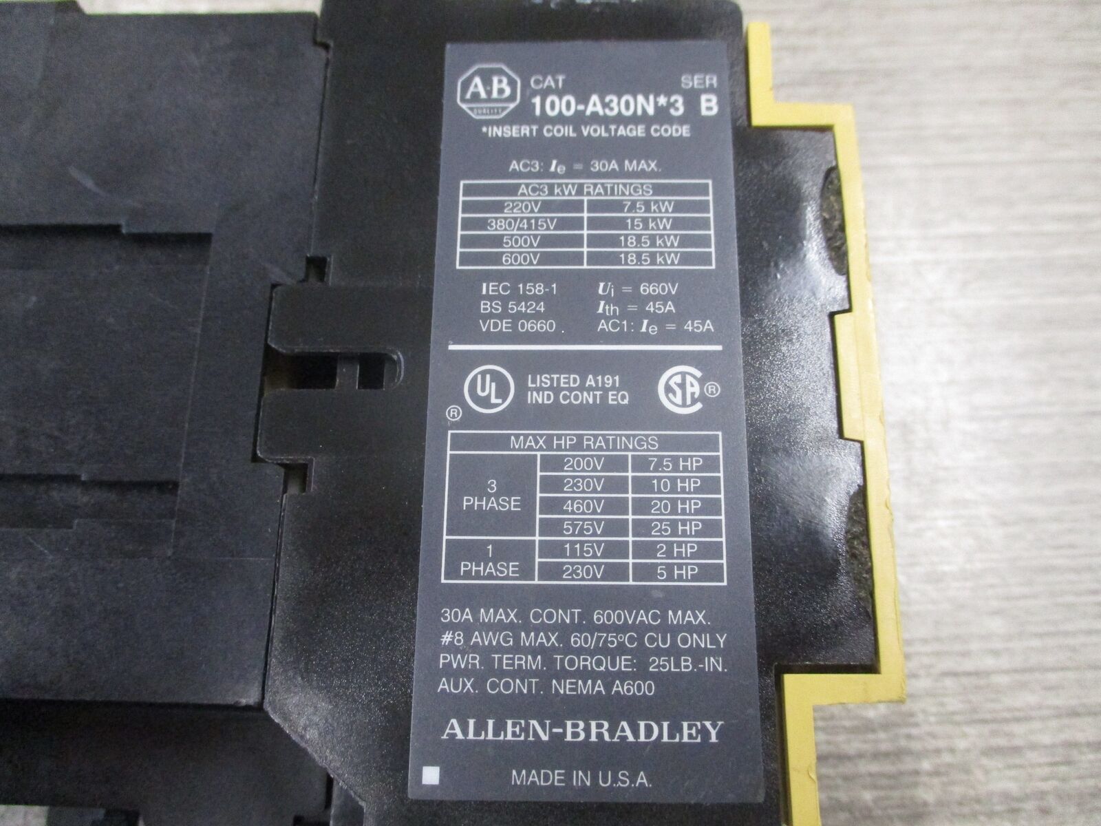 Allen-Bradley Starter 100-A30N*3 / 193-BSC 32 120V Coil Trip: 22-32A 600V Used
