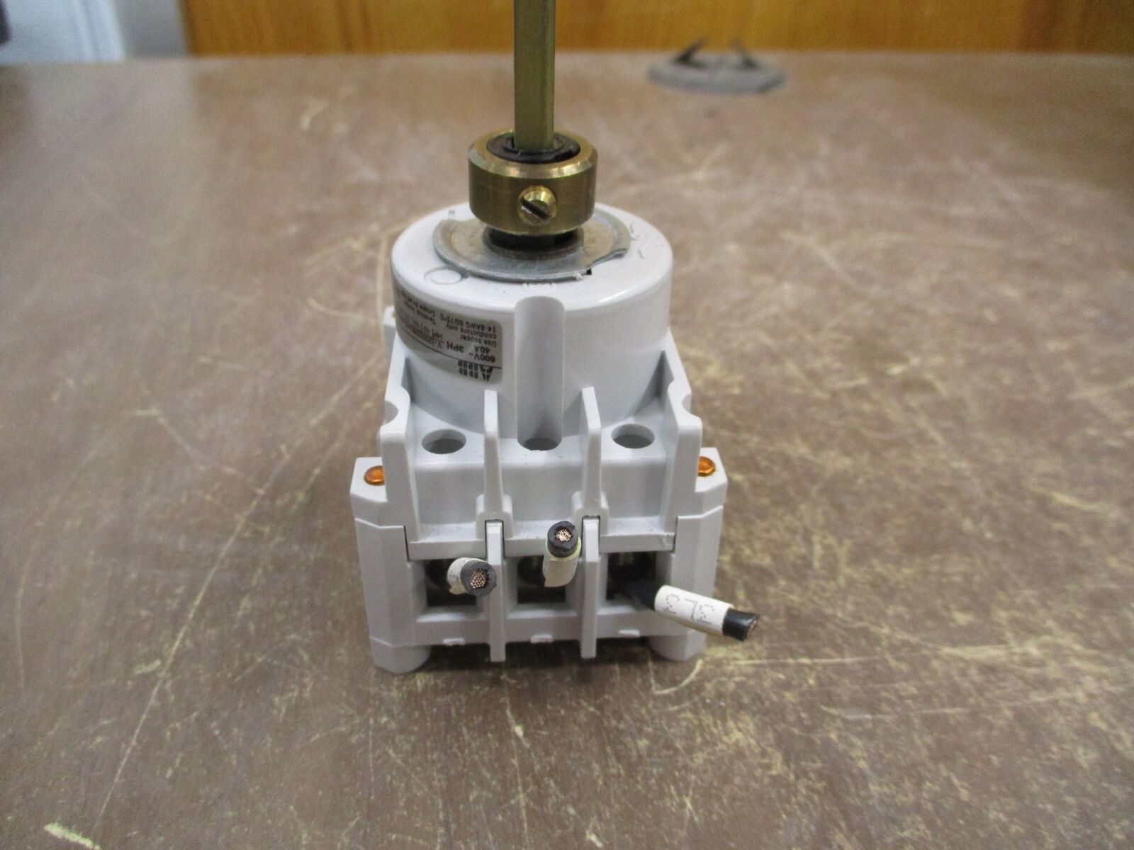 ABB Disconnect Switch OETL NF30 40A 600V 3P Used