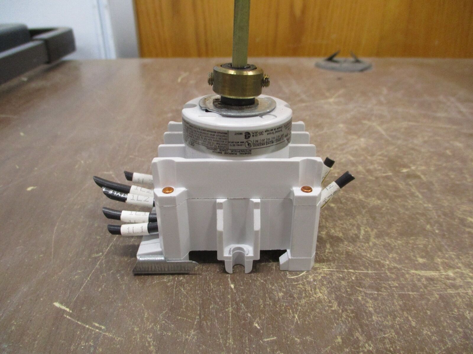 ABB Disconnect Switch OETL NF30 40A 600V 3P Used