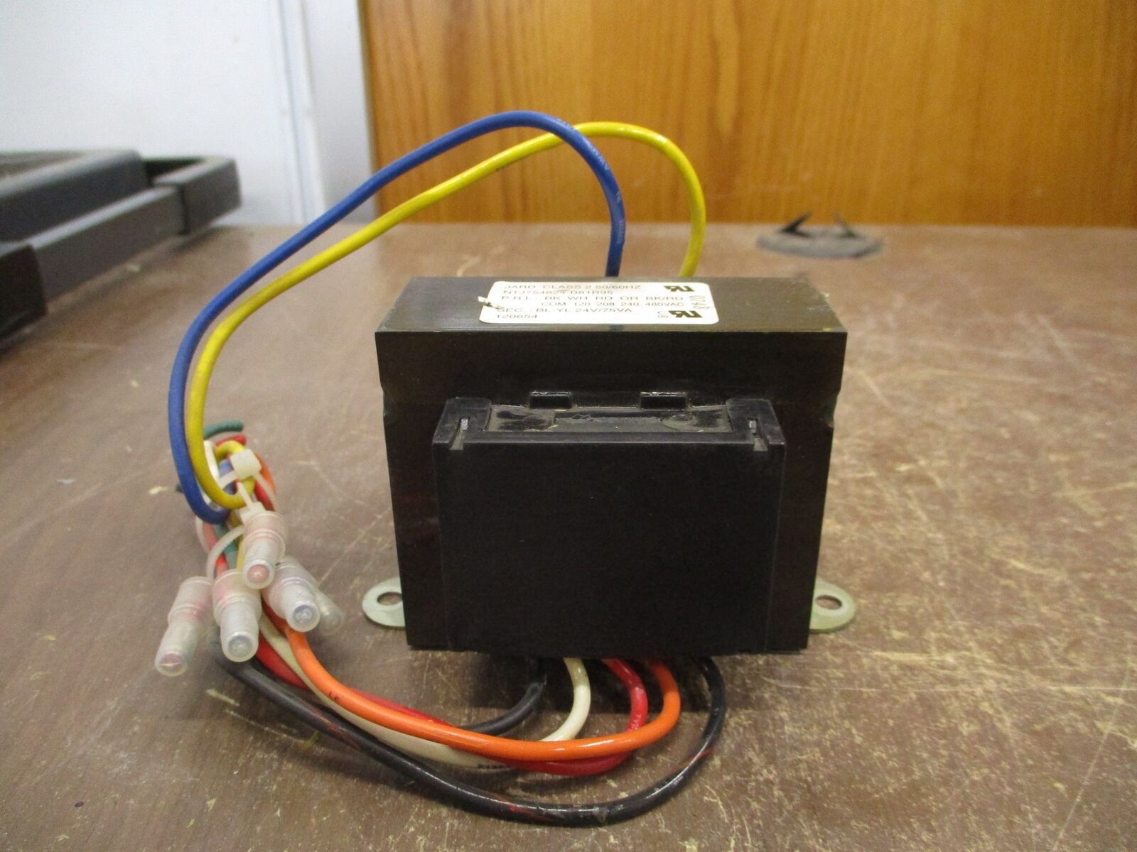 Jard Transformer NTJ754824-B81B95 75VA Pri: 120/208/240/480V Sec: 24V 50/60Hz