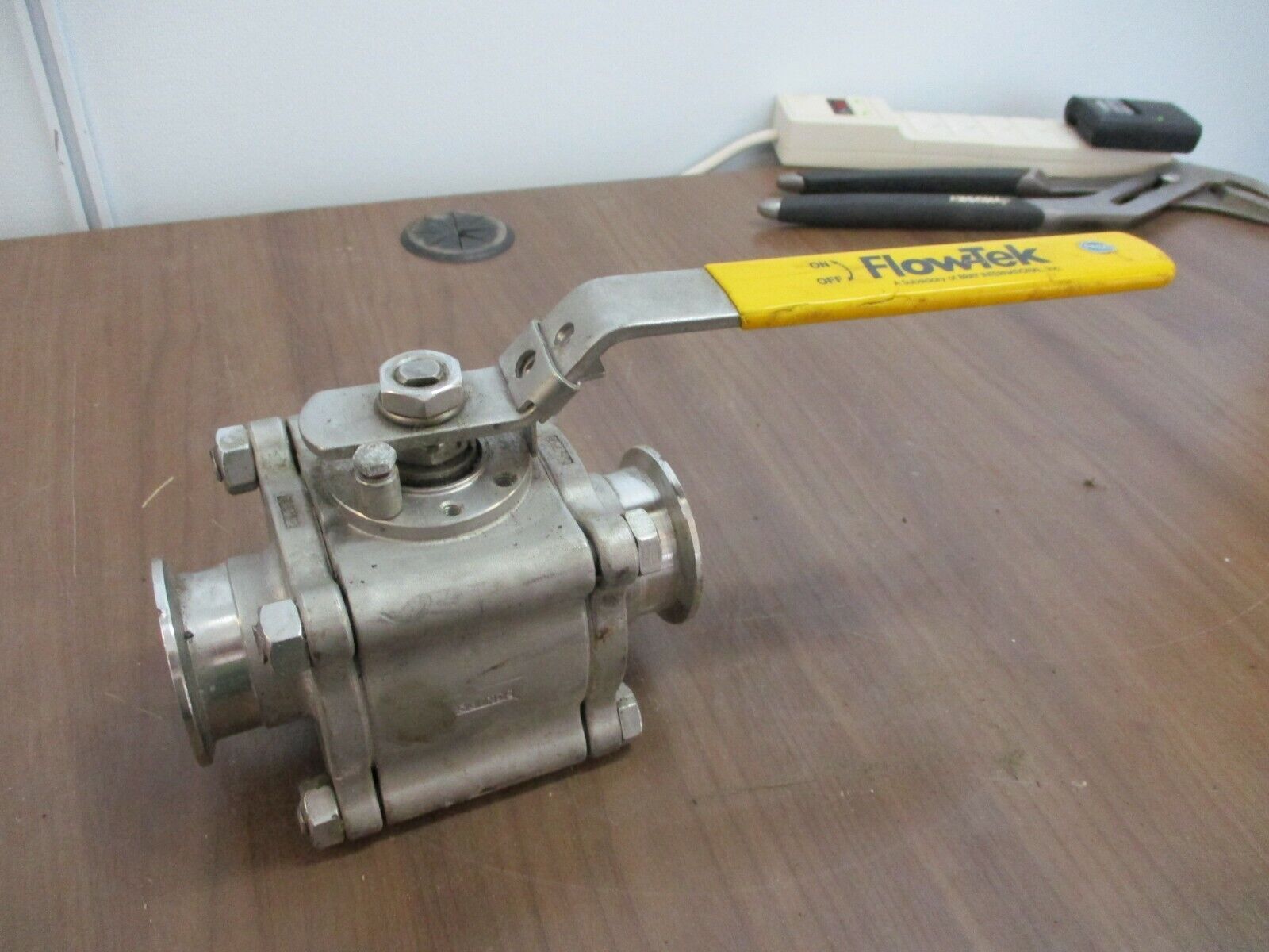 Sharpe Ball Valve 66 Body: 6 Trim: 6 Seat: C Used