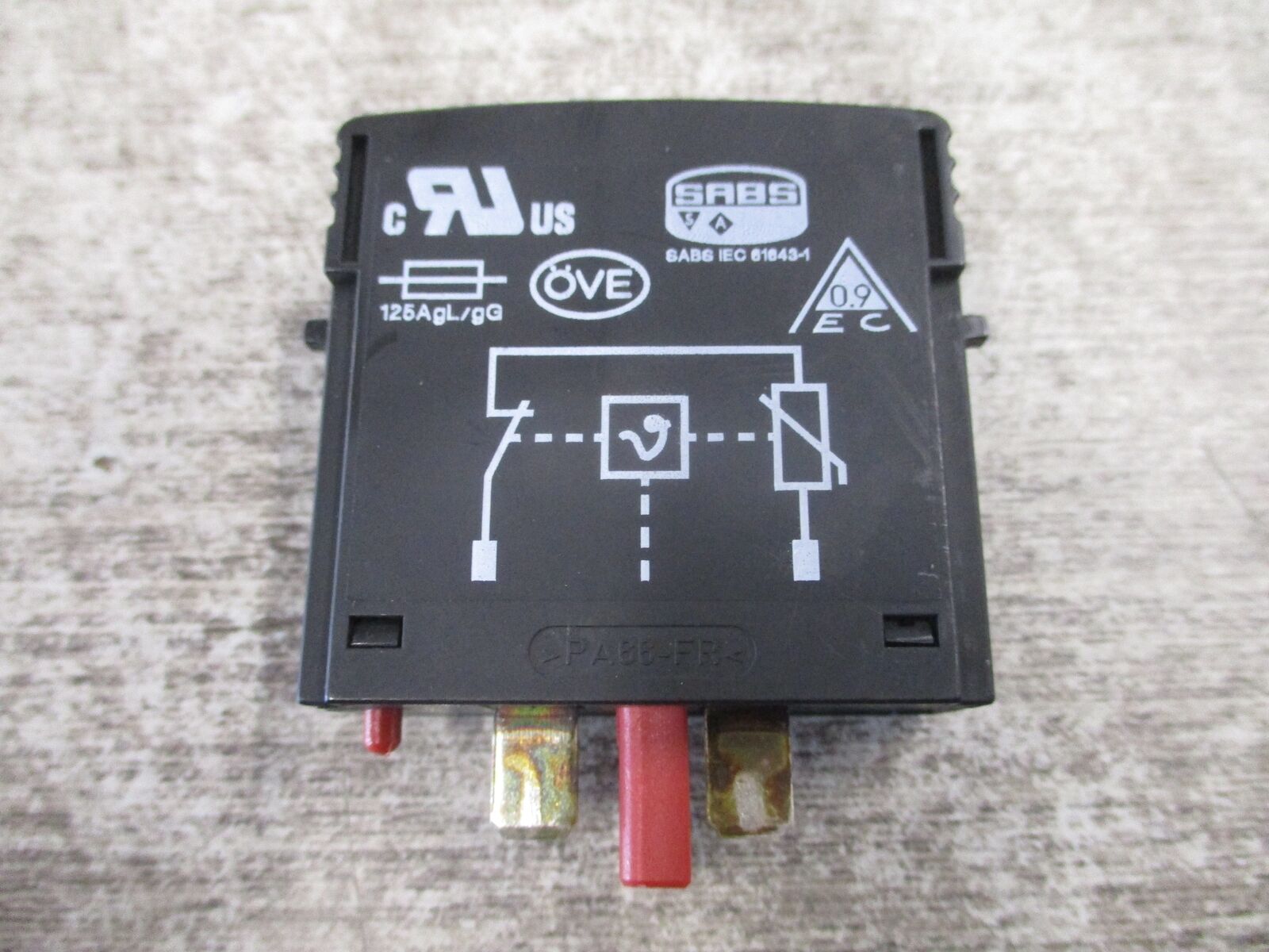 Phoenix Contact Valvetrab Surge Protection Plug VAL-MS 320-UD ST UC: 335VAC Used