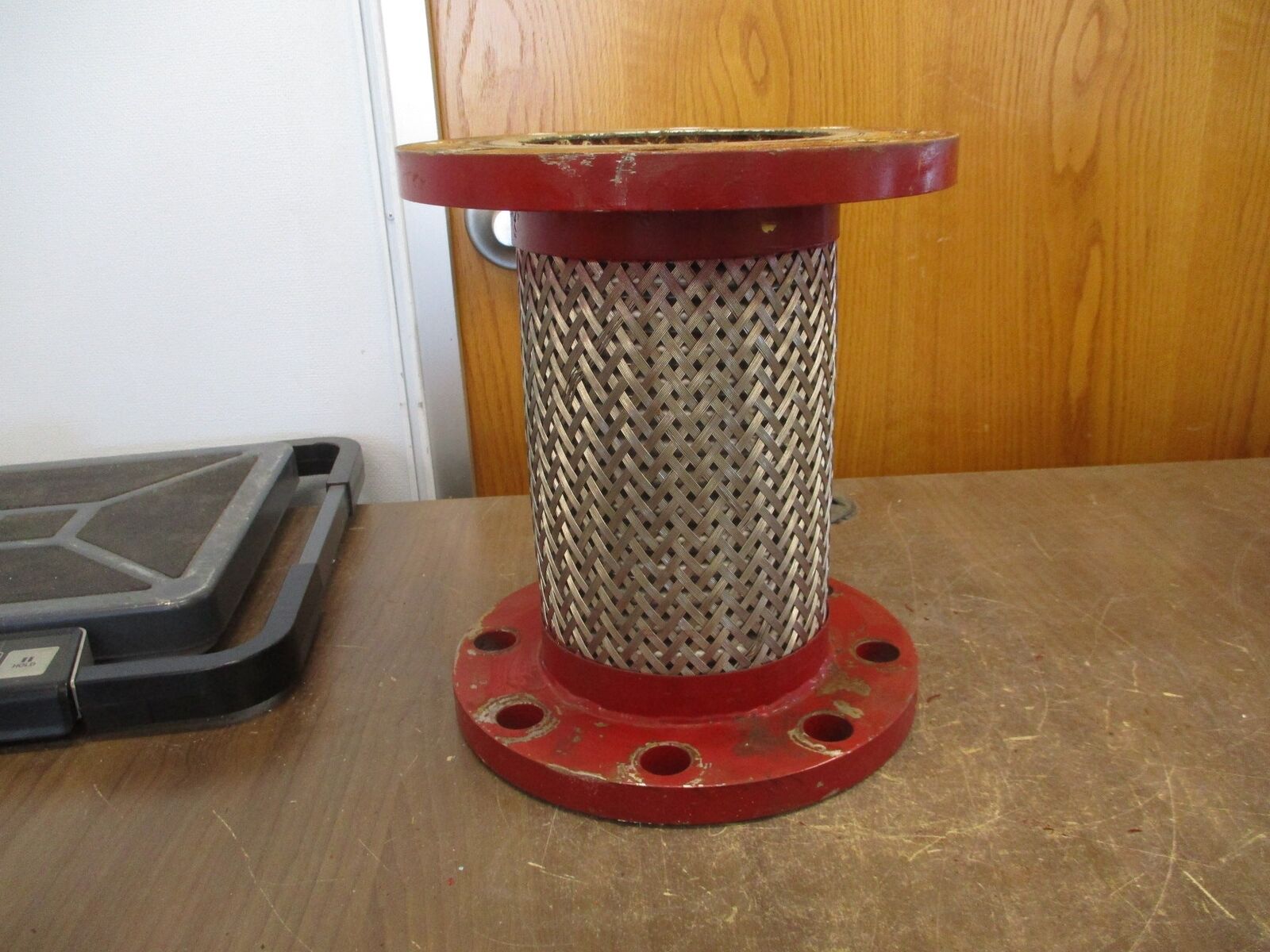 Misc. Brand Flexible Conduit PF 0500 69 MR Size: 6" Length: 10" Used