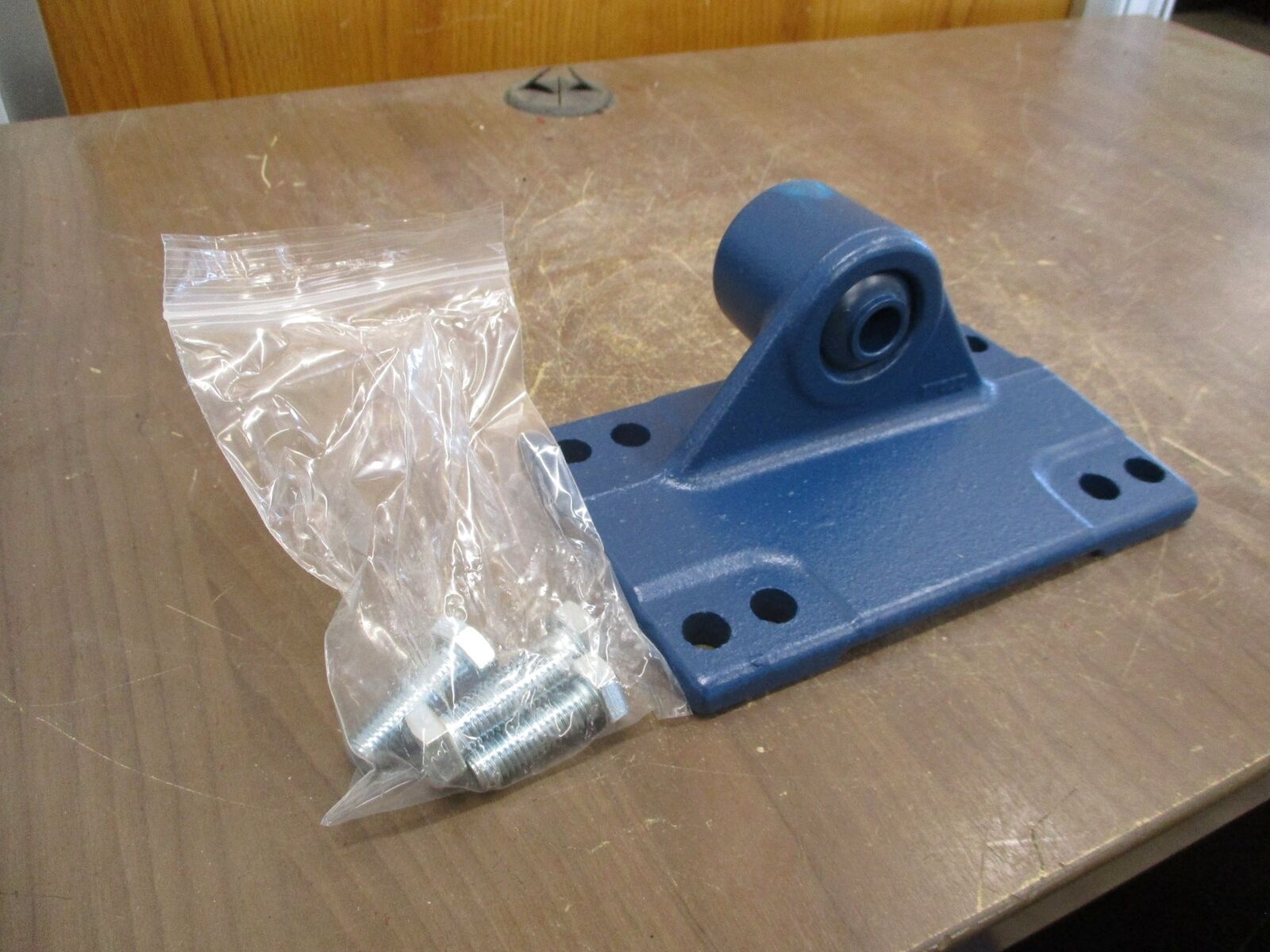 Sew-Eurodrive Gearmotor Mount KA67/T DRN80M4 New Surplus