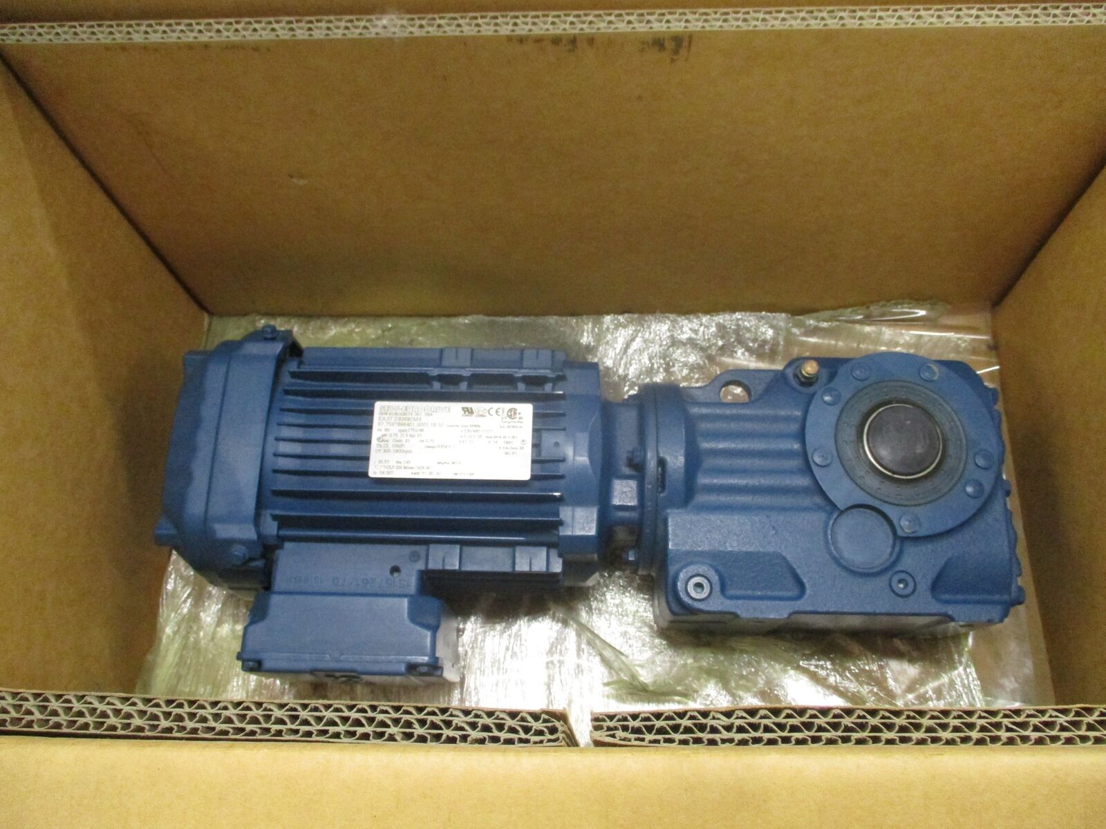 Sew Eurodrive Gear Motor KA37 DRN80M4 1HP 49RPM Output 230/460V 60Hz 3Ph