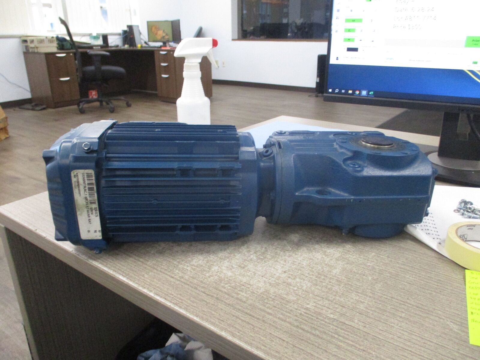 Sew Eurodrive Gear Motor KA37 DRN80M4 1HP 49RPM Output 230/460V 60Hz 3Ph