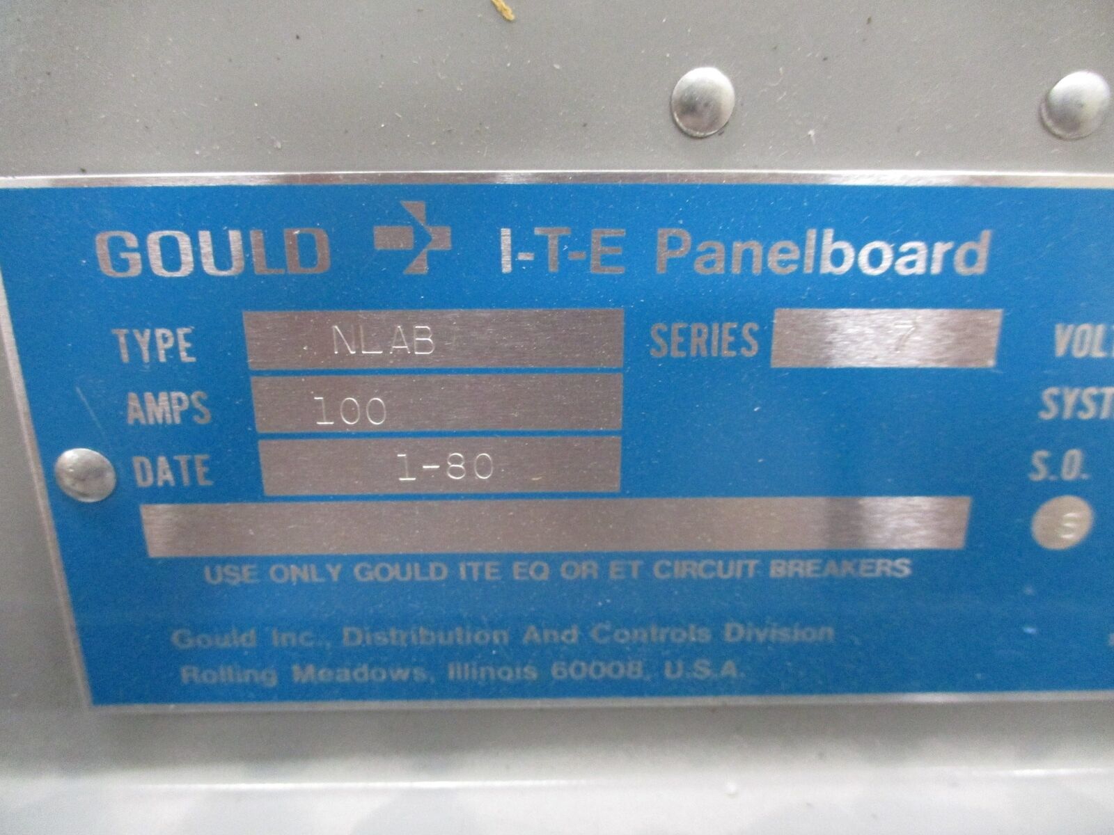 ITE Main Breaker Circuit Breaker Panel NLAB 100A Max, 100A Main 120/208V 3Ph 4W