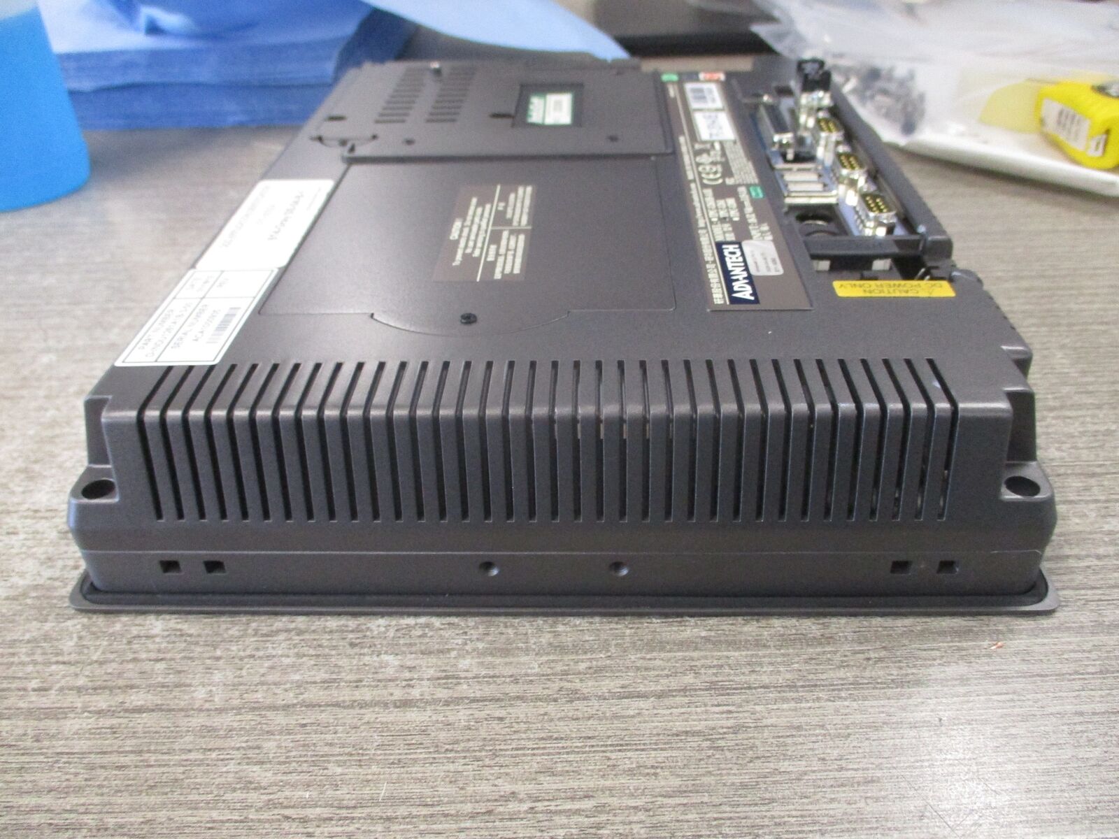 Advantech Touchscreen Panel PC TPC-1261H-A1BE * Broken Case * Used